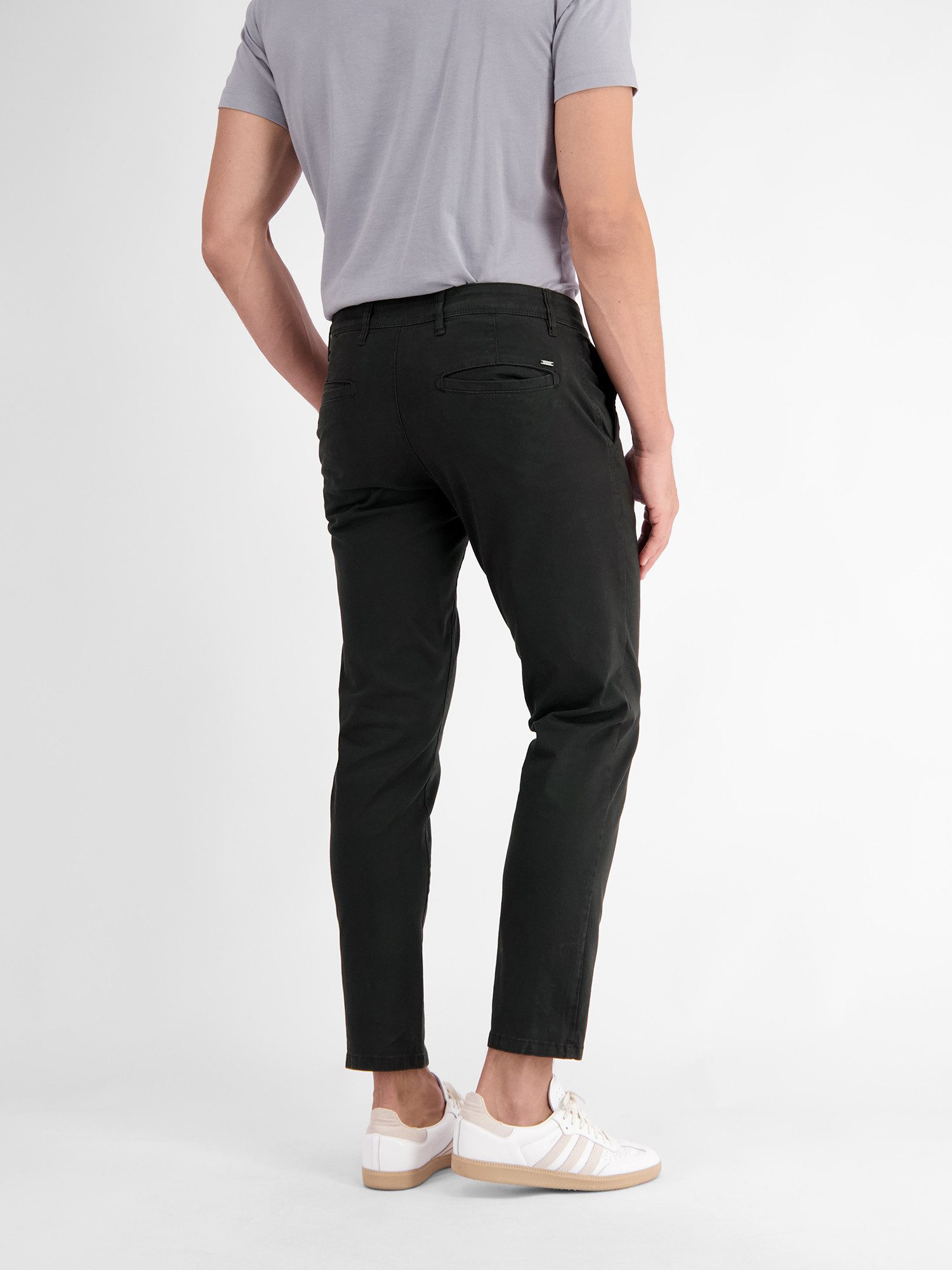 LERROS Chinohose Chino mit Stretchanteil, Comfort Fit Bequeme Herren Chinohose mit Stretch, bequem für Alltag und Büro