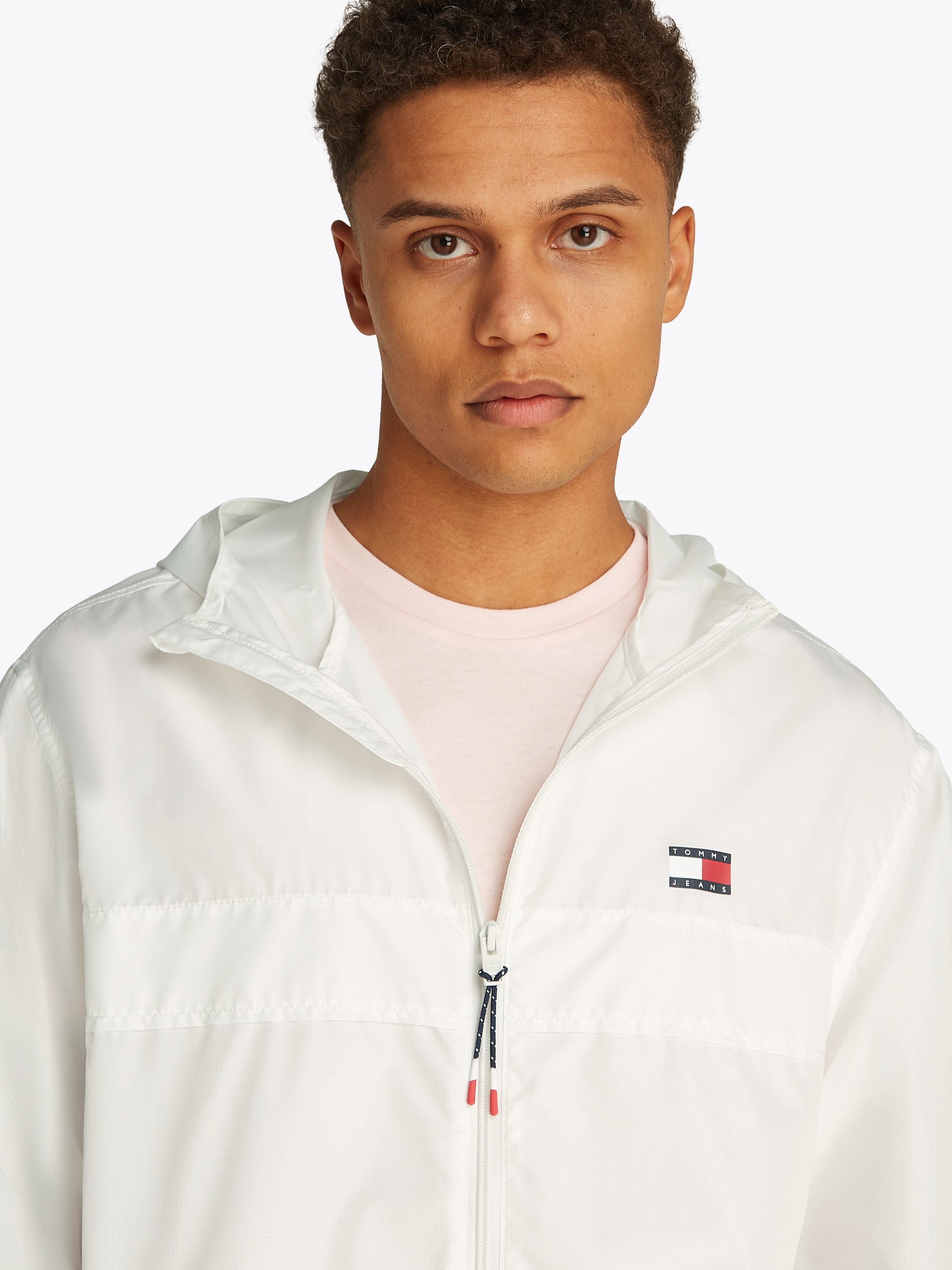 Tommy Jeans Outdoorjacke TJM LW CHICAGO JACKET mit Logoprägung günstig online kaufen