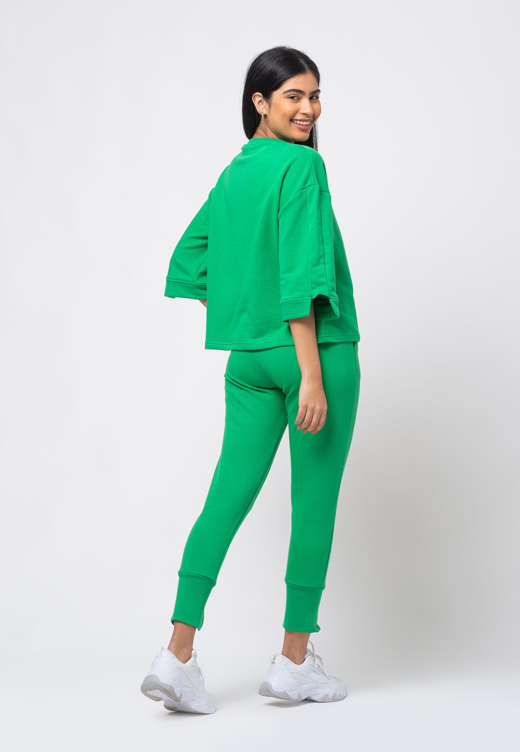 Tom Barron Freizeitanzug WOMAN AND GREEN REGULAR PANT SWEATSHIRT SIZE SETS