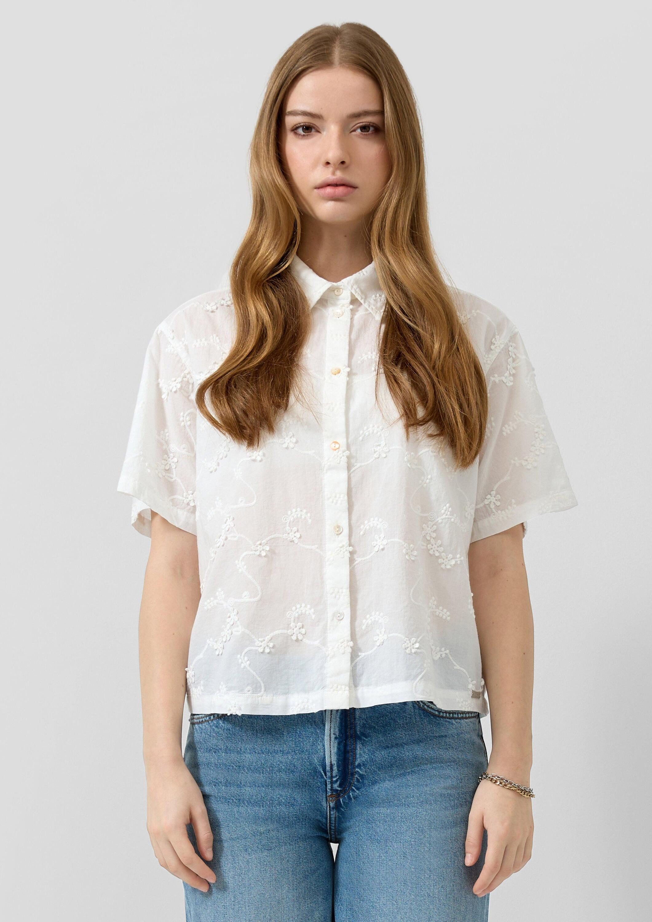 QS Kurzarmbluse Bluse Bestickte Hemdbluse