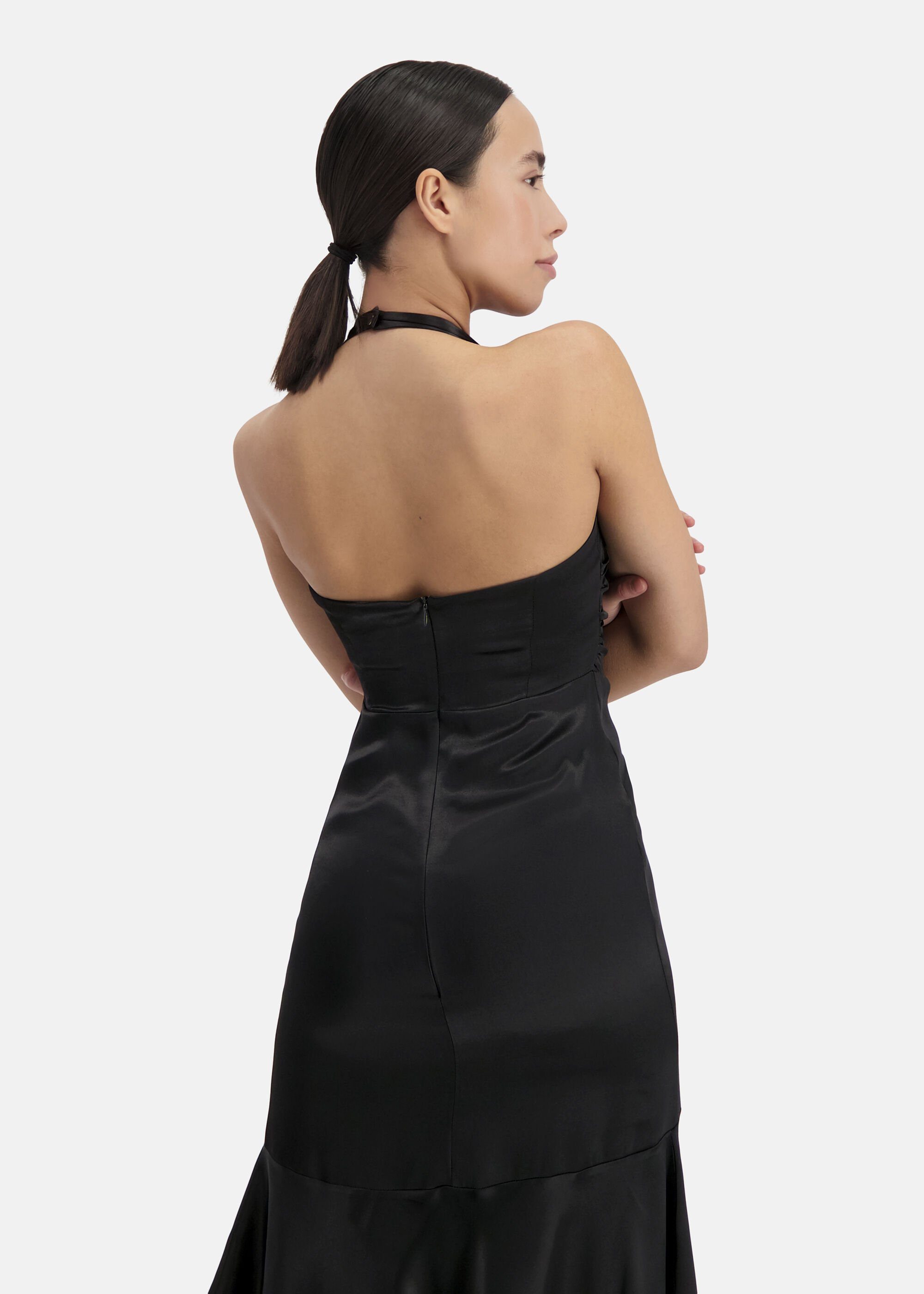 mit FINAWO Neckholder Abendkleid Nicowa