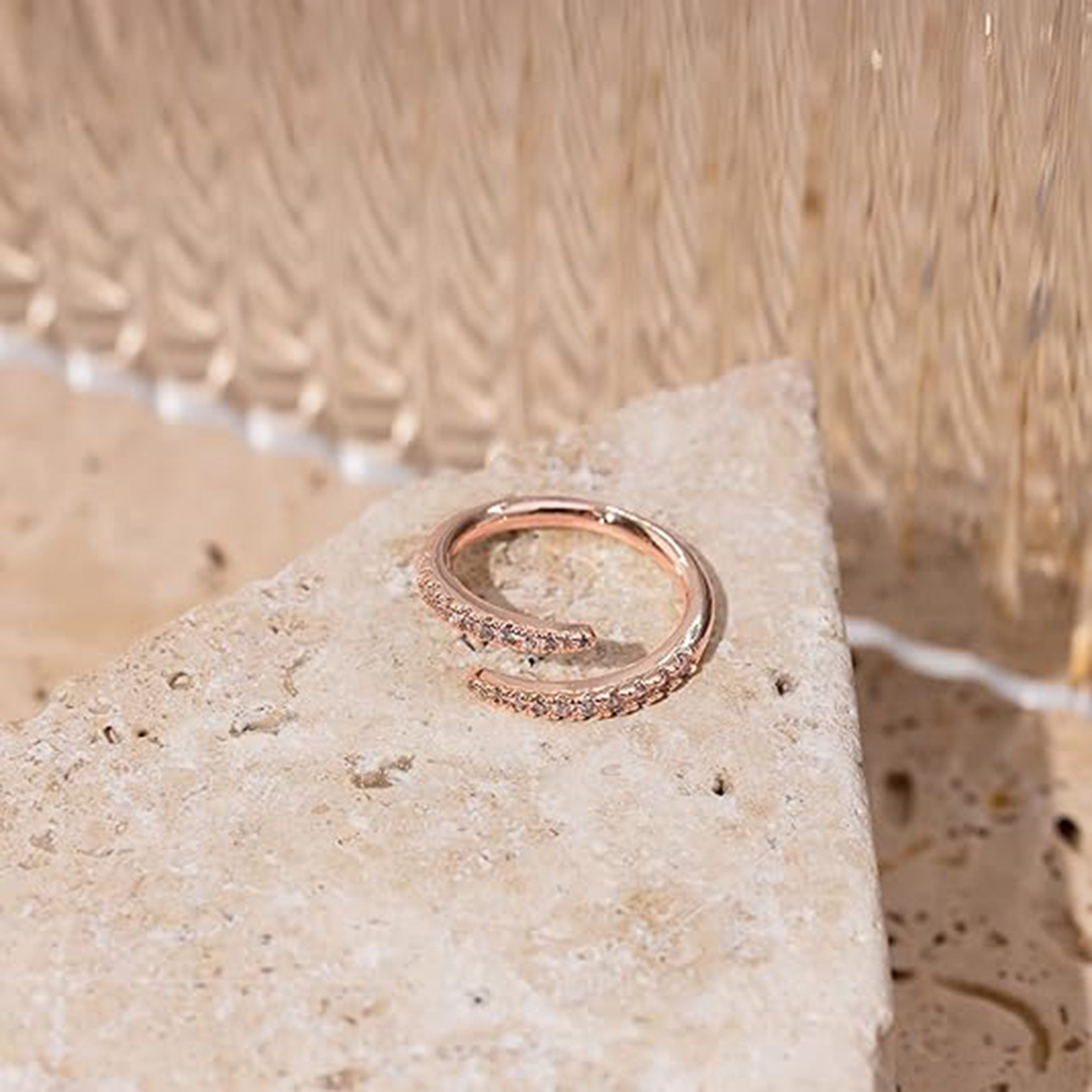 Jumpeak Diamantring 585 Gold, runder Diamant im Brillantschliff, spiralförmiger Damenring, Verlobungsringe,Paare, Jubiläumsringe, Hochzeitsgeschenke, Geburtstage