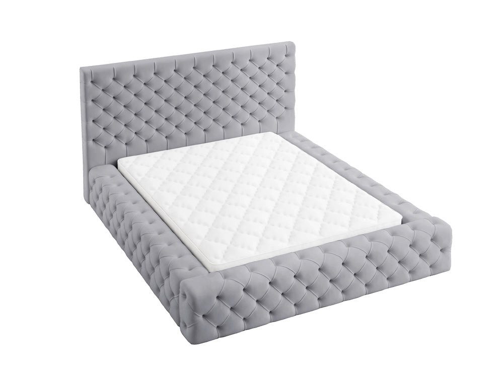 Luxusbetten24 Polsterbett Designer Polsterbett Lana, mit Samtbezug und Stauraum