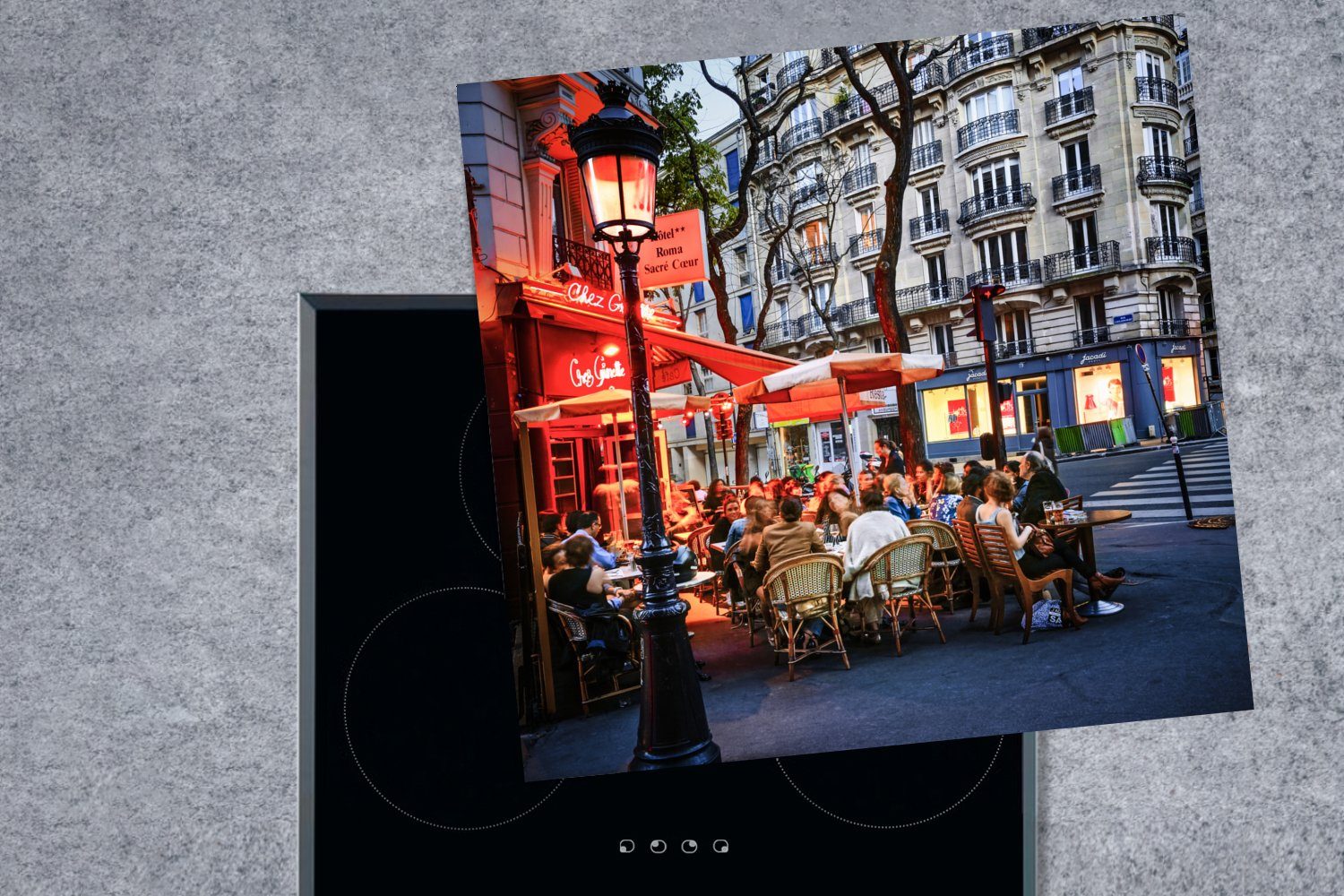 (1 Vinyl, Herdblende-/Abdeckplatte Frankreich, Rot in beleuchtete Paris, tlg), Ceranfeldabdeckung, Arbeitsplatte küche für cm, 78x78 MuchoWow Terrasse
