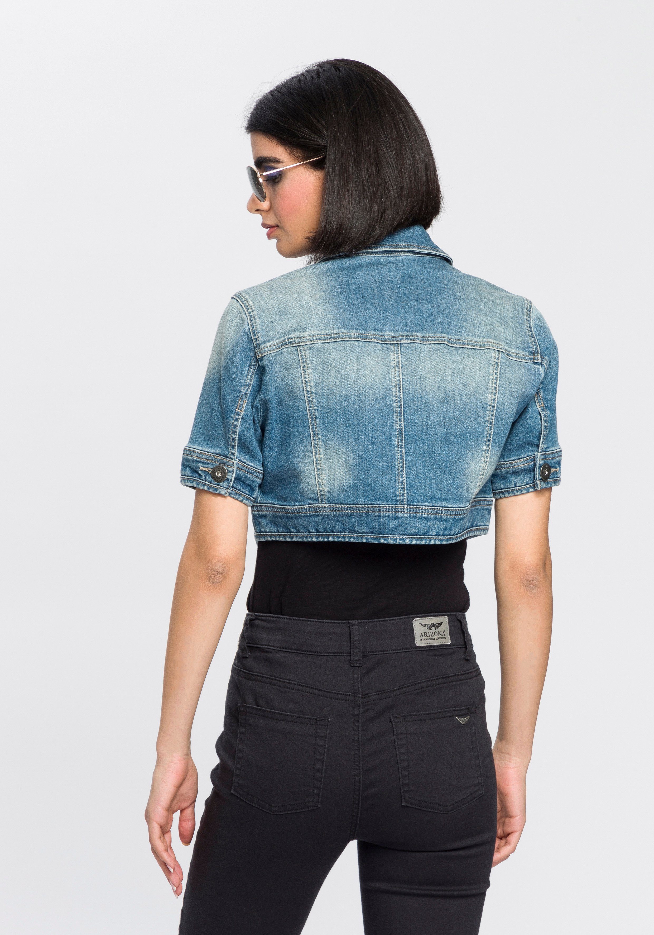 Arizona Jeansjacke aus Baumwollmischung, figurbetont, extrakurz, günstig online kaufen