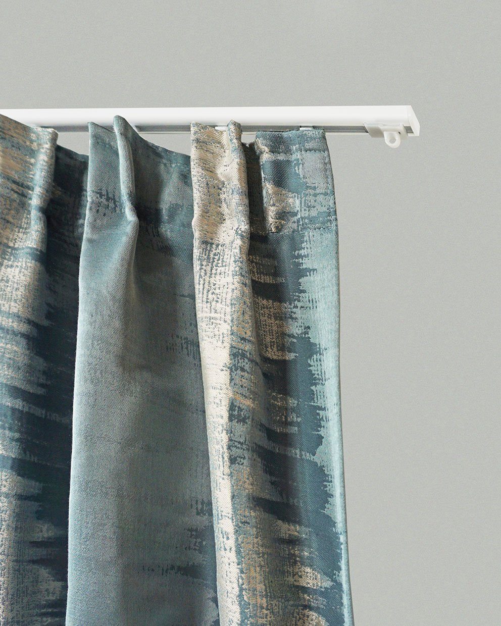 GARESA Gardinenschiene 100, 1-läufig, Wunschmaßlänge, schlichte Aluminium-Innenlaufgarnitur, verlängerbar, Deckenmontage