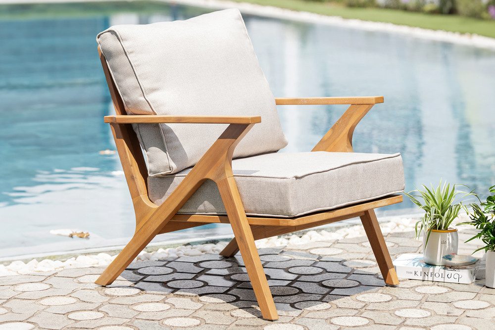 riess-ambiente Gartensessel COMFORT LINE natur beige · wetterfester Loungesessel aus Akazienholz (Einzelartikel, 1-St), Outdoor · Armlehnenstuhl · inklusive 2 Sitzkissen · Balkon · Terasse