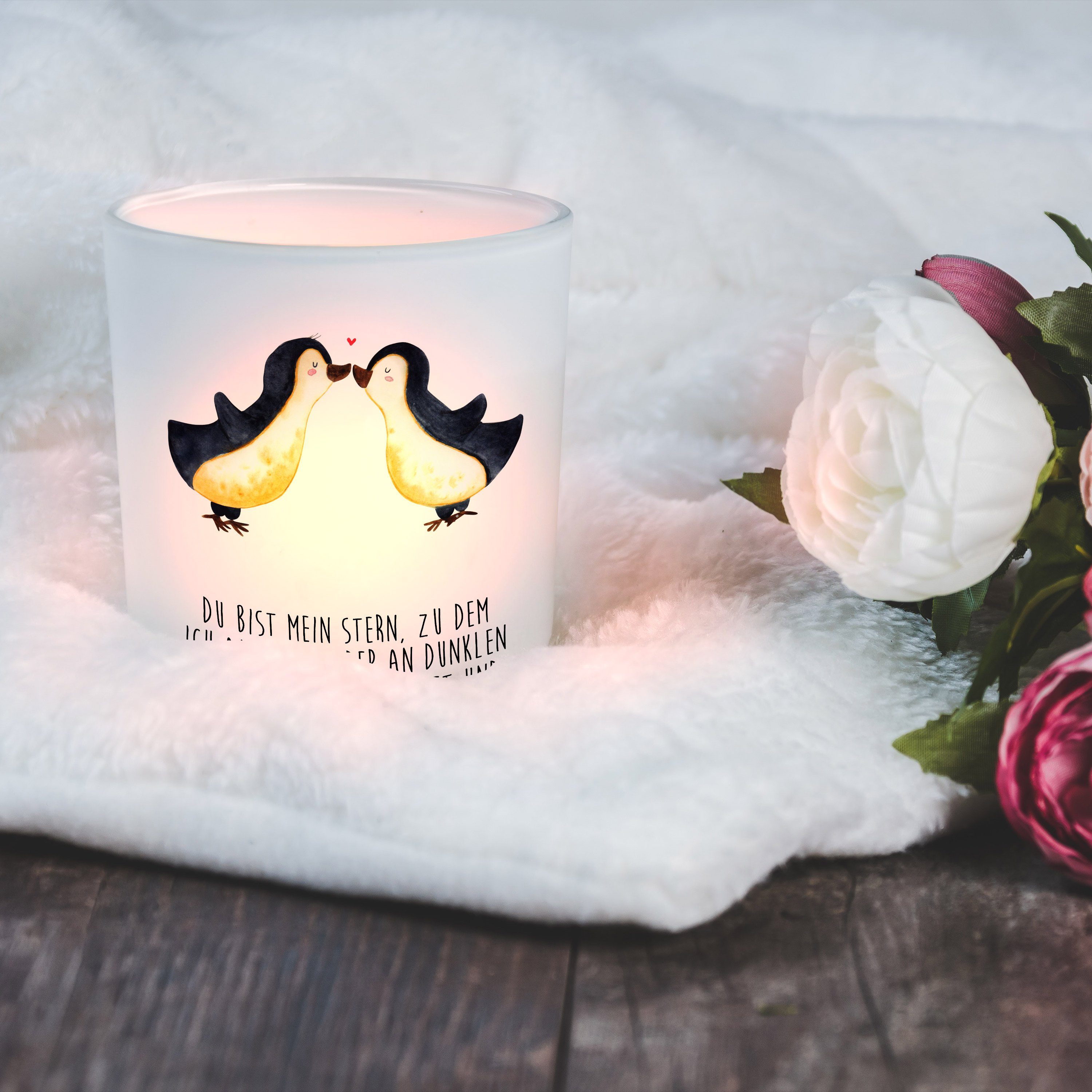 Mr. Tee Transparent Windlicht Pinguinpaar, - Liebe Mrs. Panda Kerzenlicht, St) - Pinguin & Geschenk, (1