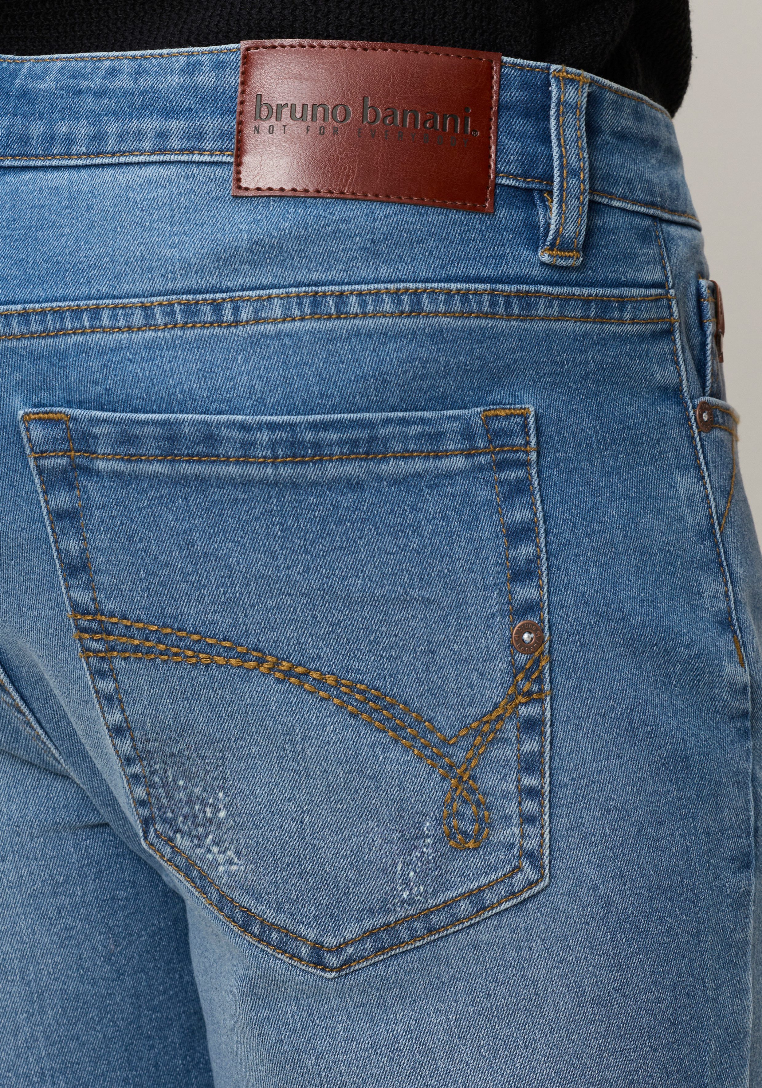 Bruno Banani Slim-fit-Jeans Liam mit schmaler Beinform, niedrige Leibhöhe, in 32 und 34 Inch – Bild 3 von 5
