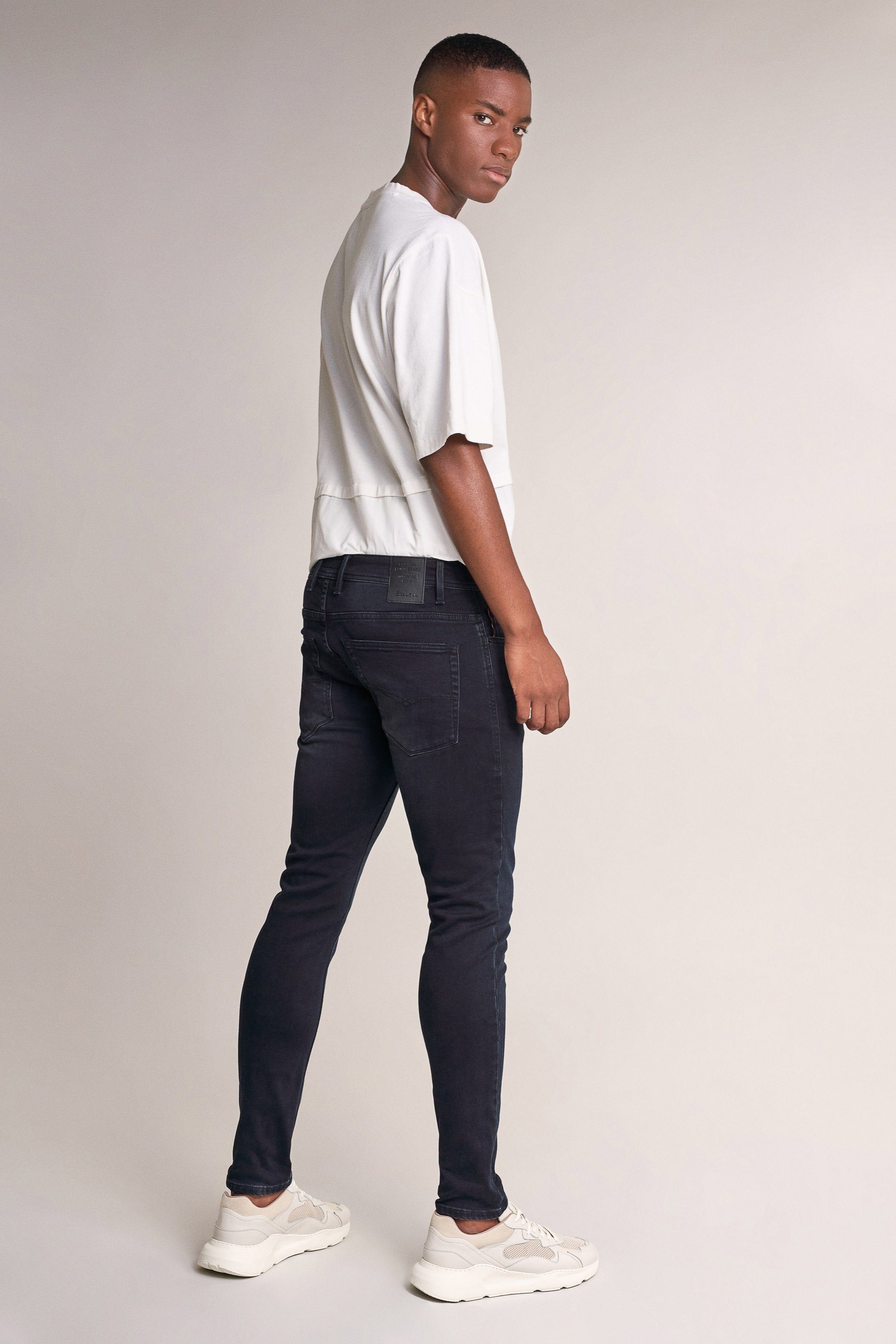 Salsa 5-Pocket-Jeans SALSA JEANS CLASH SKINNY JOGGER MIT GRAPHENE 124264.8505