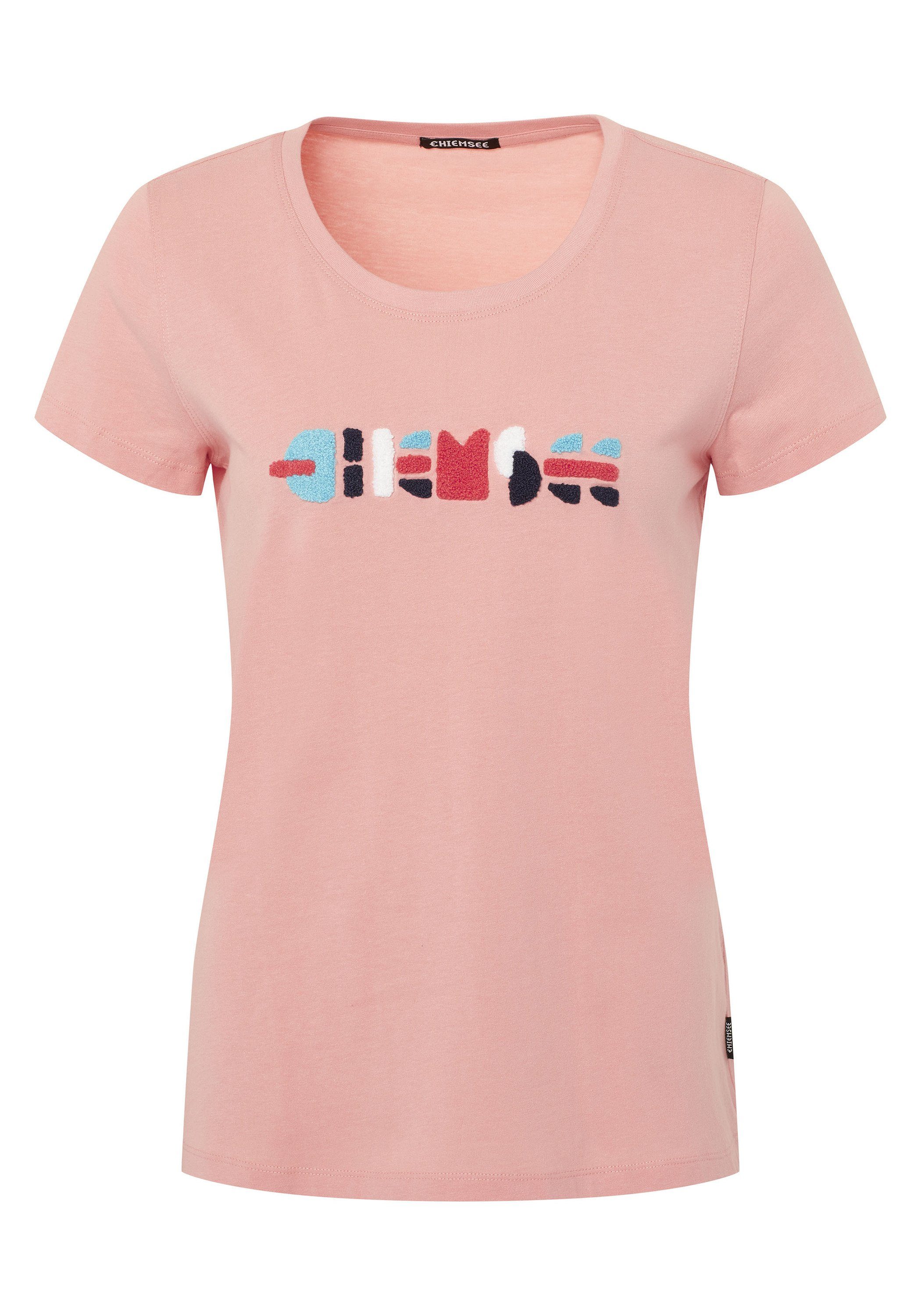 Chiemsee Print-Shirt T-Shirt mit flauschigem Multicolour-Logo 1 14-1521 Peaches N' Cream