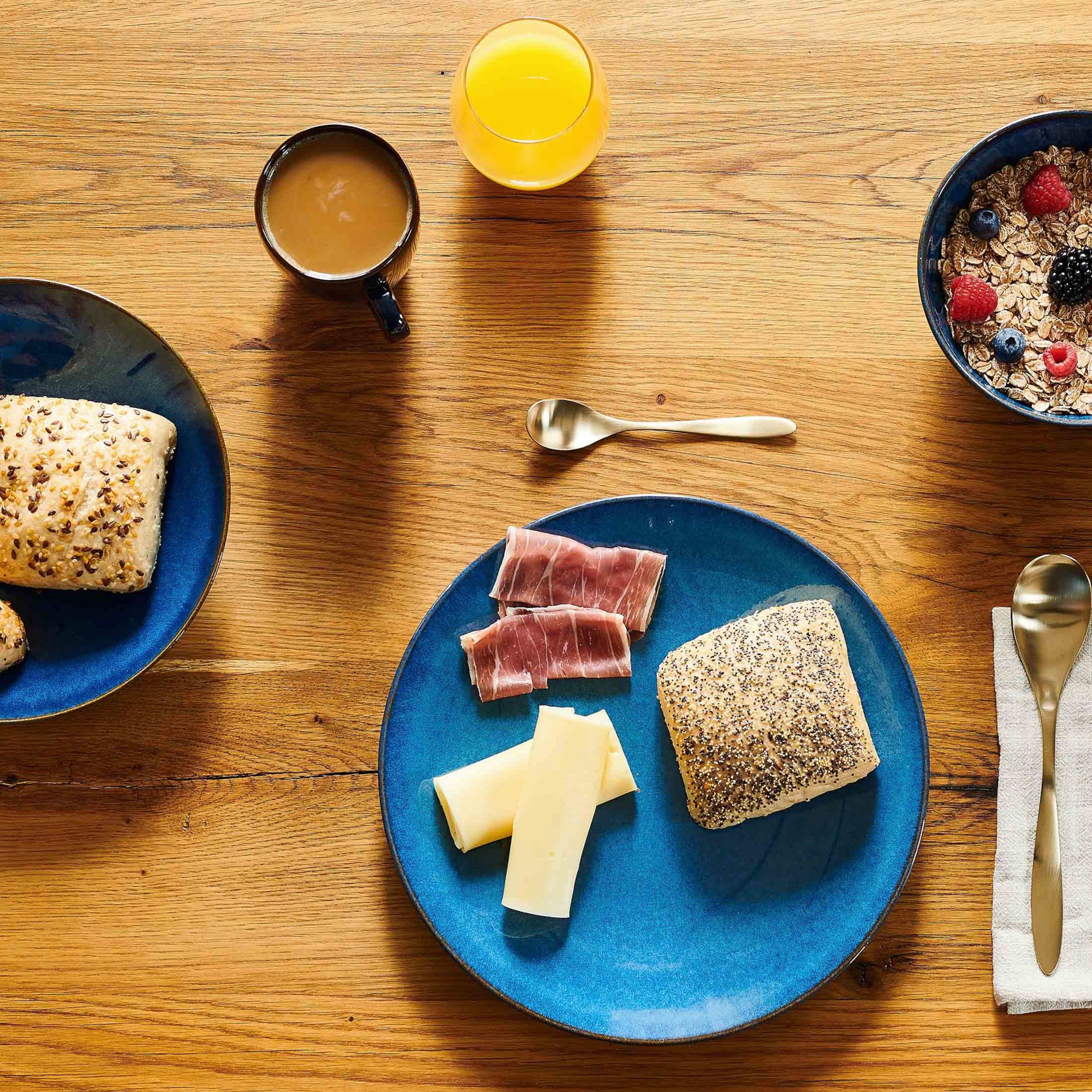 MÄSER Frühstücks-Geschirrset Service, Ossia (Teller, Schale, Kaffeebecher) (18-tlg), 6 Personen, Steinzeug, Vintage-Charakter, 18 Teile, für 6 Personen