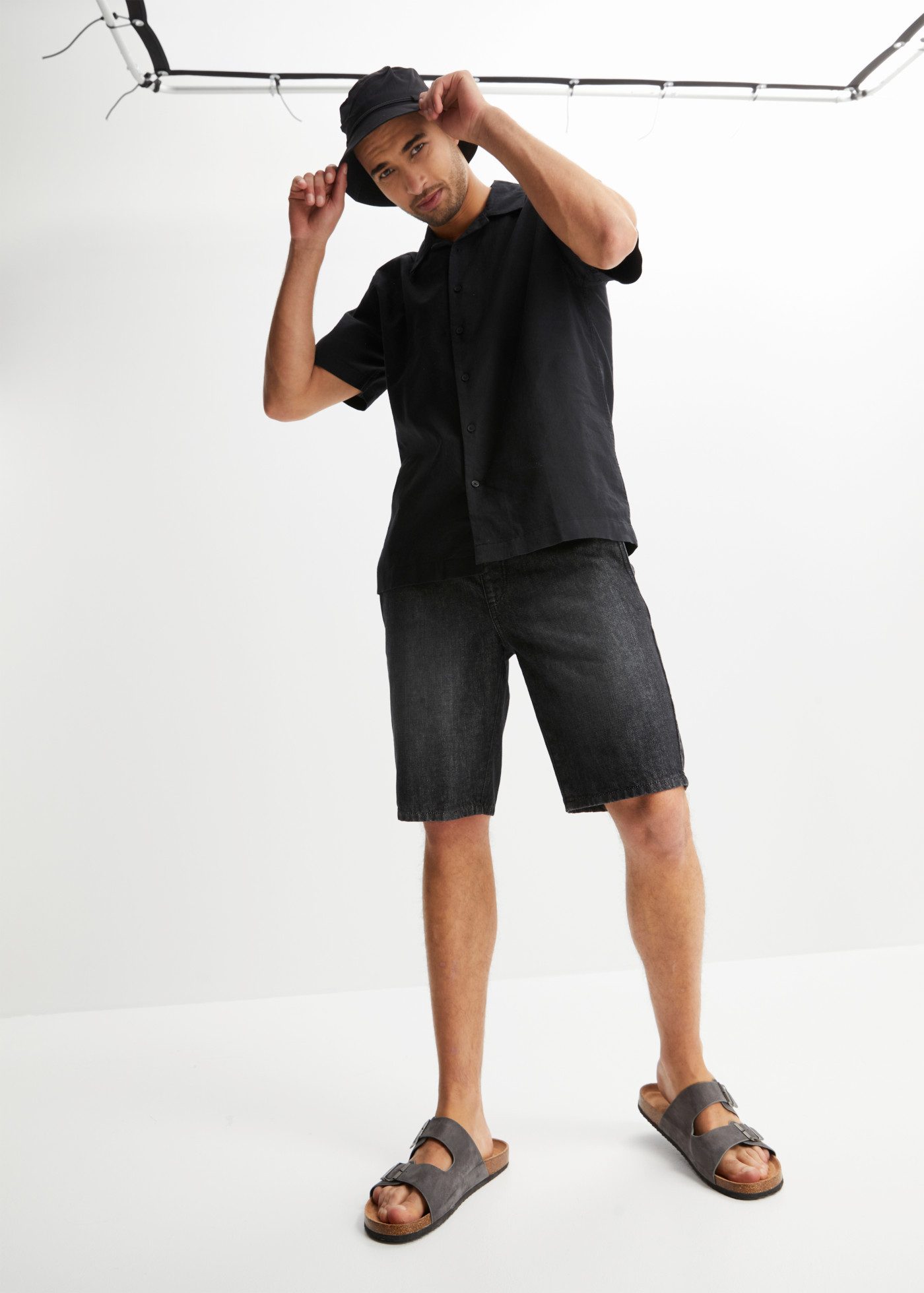 bonprix Kurzarmhemd Lockerer Loose Fit, Reverskragen, aus Leinen-Mix, Kurzarm-Design
