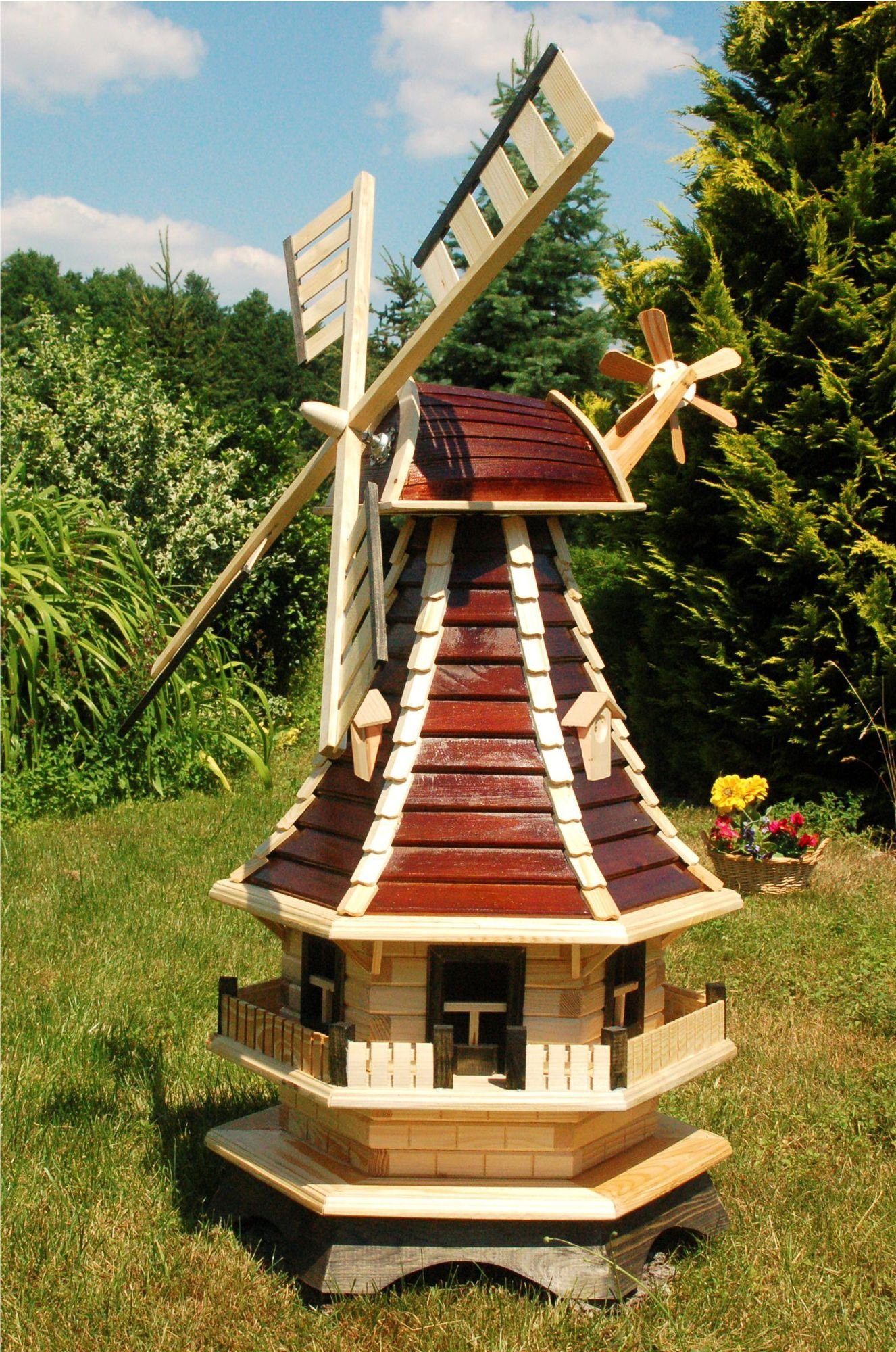DSH DEKO SHOP HANNUSCH Gartenfigur Windmühle mit braunem Lamellendach – Höhe 1,3 m