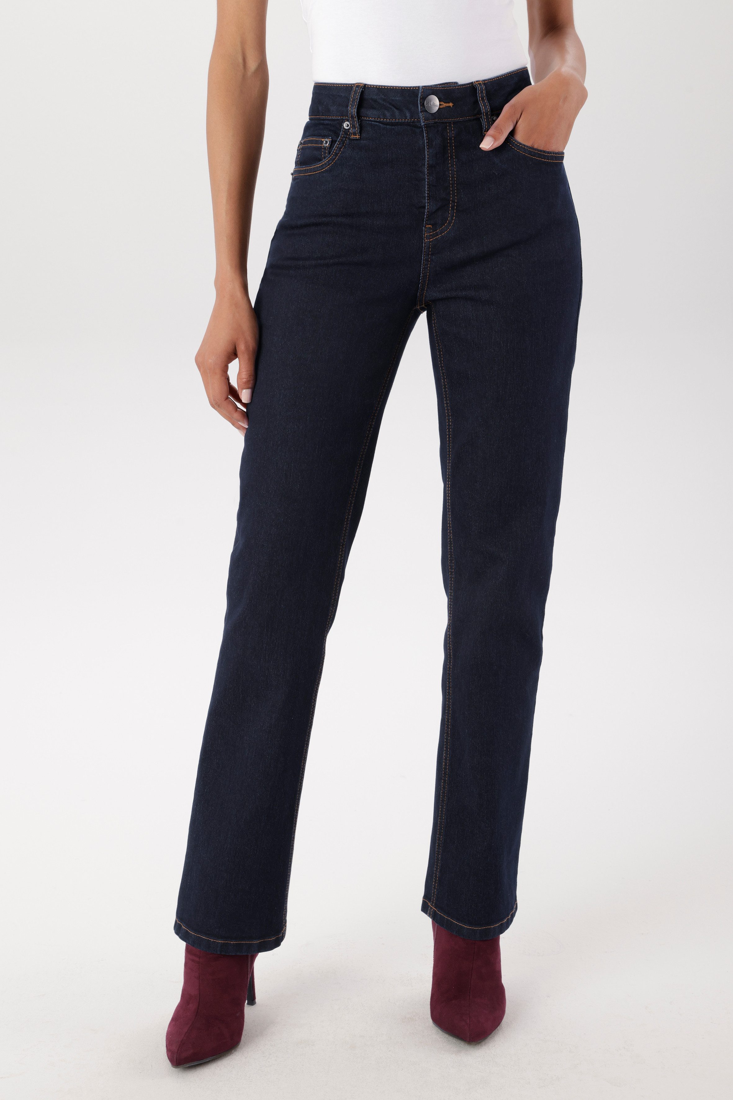 Aniston SELECTED 5-Pocket-Jeans in Straight-Form und dunkler, moderner Waschung - NEUE KOLLEKTION. € 49,99, (€ 49,99 pro 1 Stk).