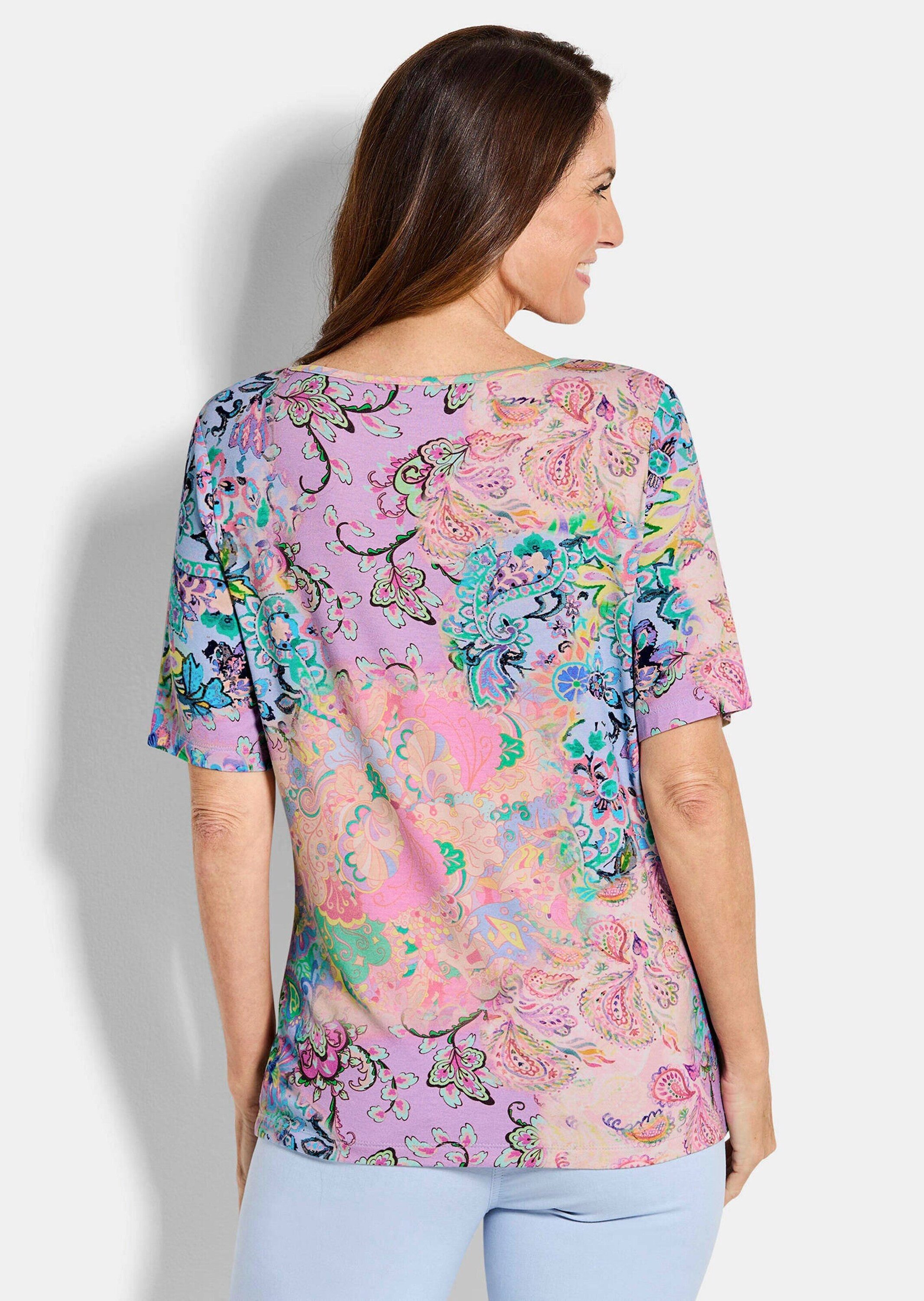 GOLDNER Print-Shirt Kurzgröße: Viskoseshirt mit Paisley-Muster Cityshirt mit U-Boot-Ausschnitt und Halbarm