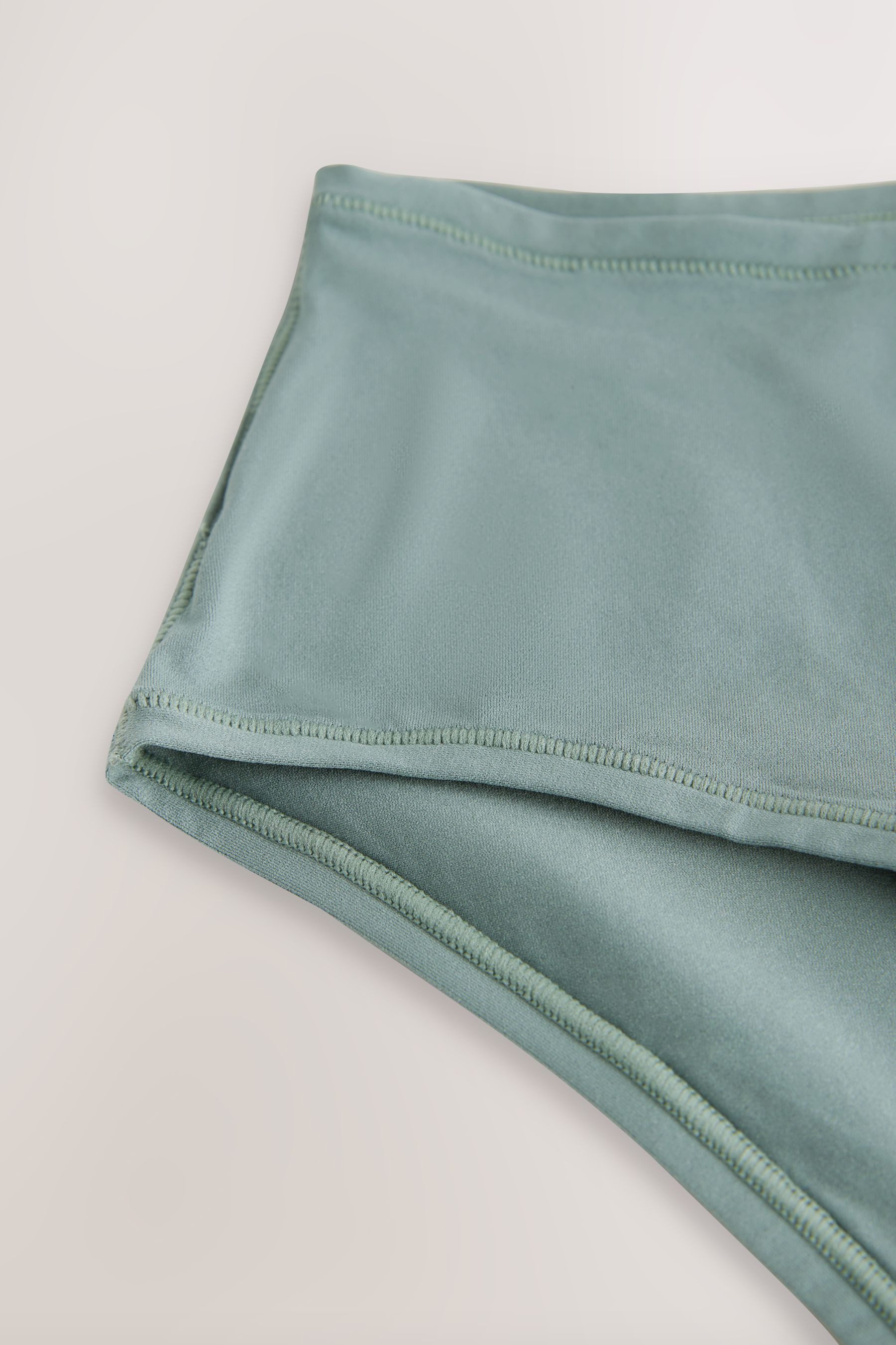 self High-Waist-String Self. Hoch geschnittener Tanga-Slip (1-St)