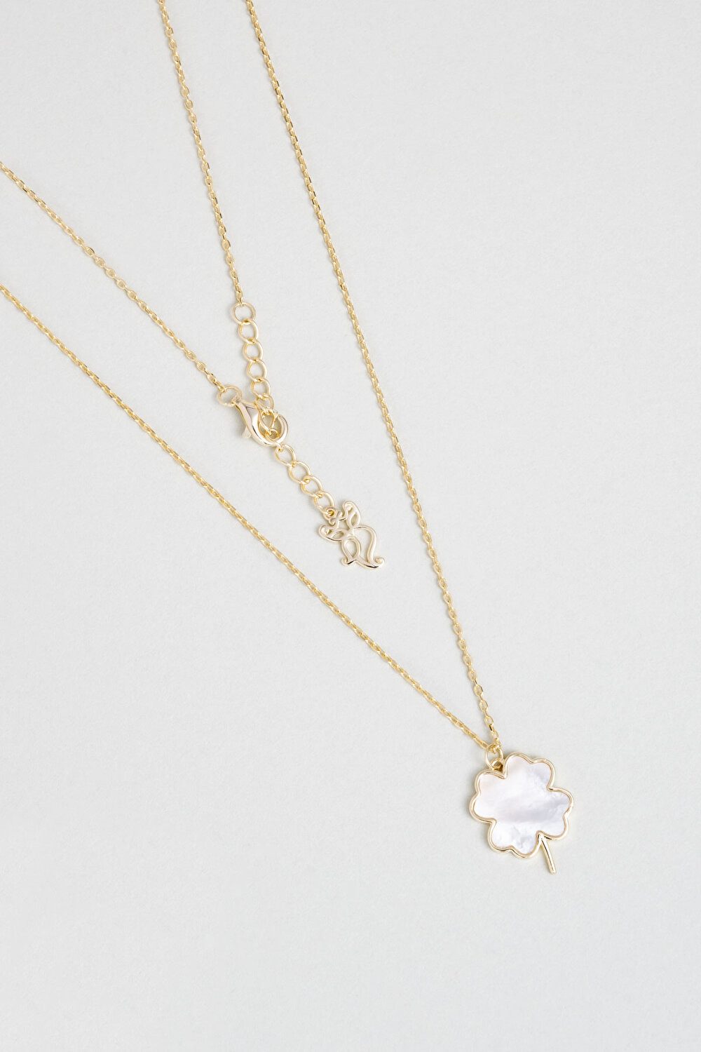 So CHIC... Kette mit Einhänger 18K vergoldete Kleeblatt Glückskette 45cm