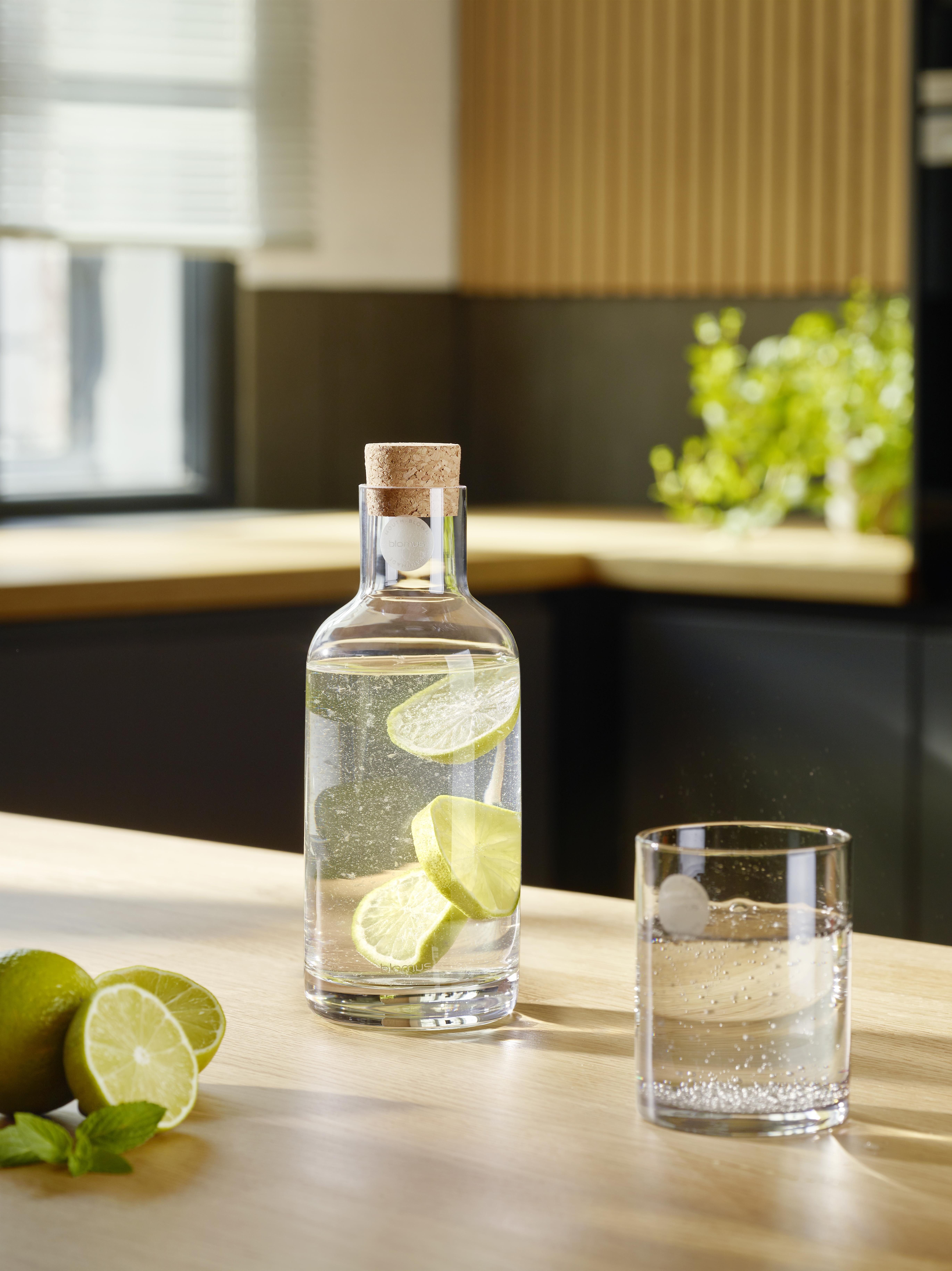 blomus Wasserkaraffe -HYDRA- Karaffe aus Glas, mit Korkdeckel, Wasserkrug, (1x Karaffe inkl. Korkdeckel), mundgeblasenes Glas, verschiedene Größen, raffinierte Eleganz