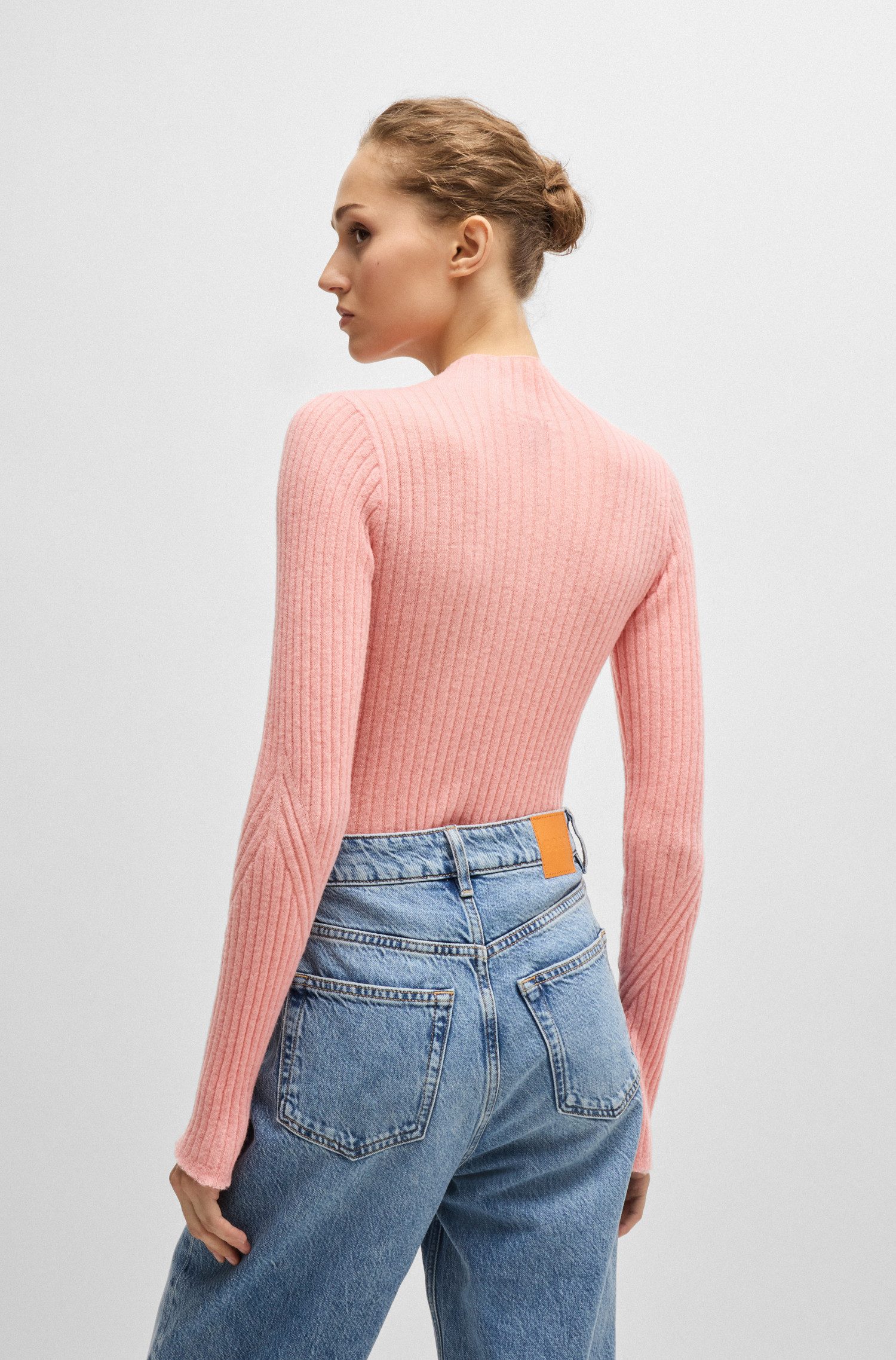 BOSS ORANGE Strickpullover Fennon Premium Damenmode in Rippenoptik