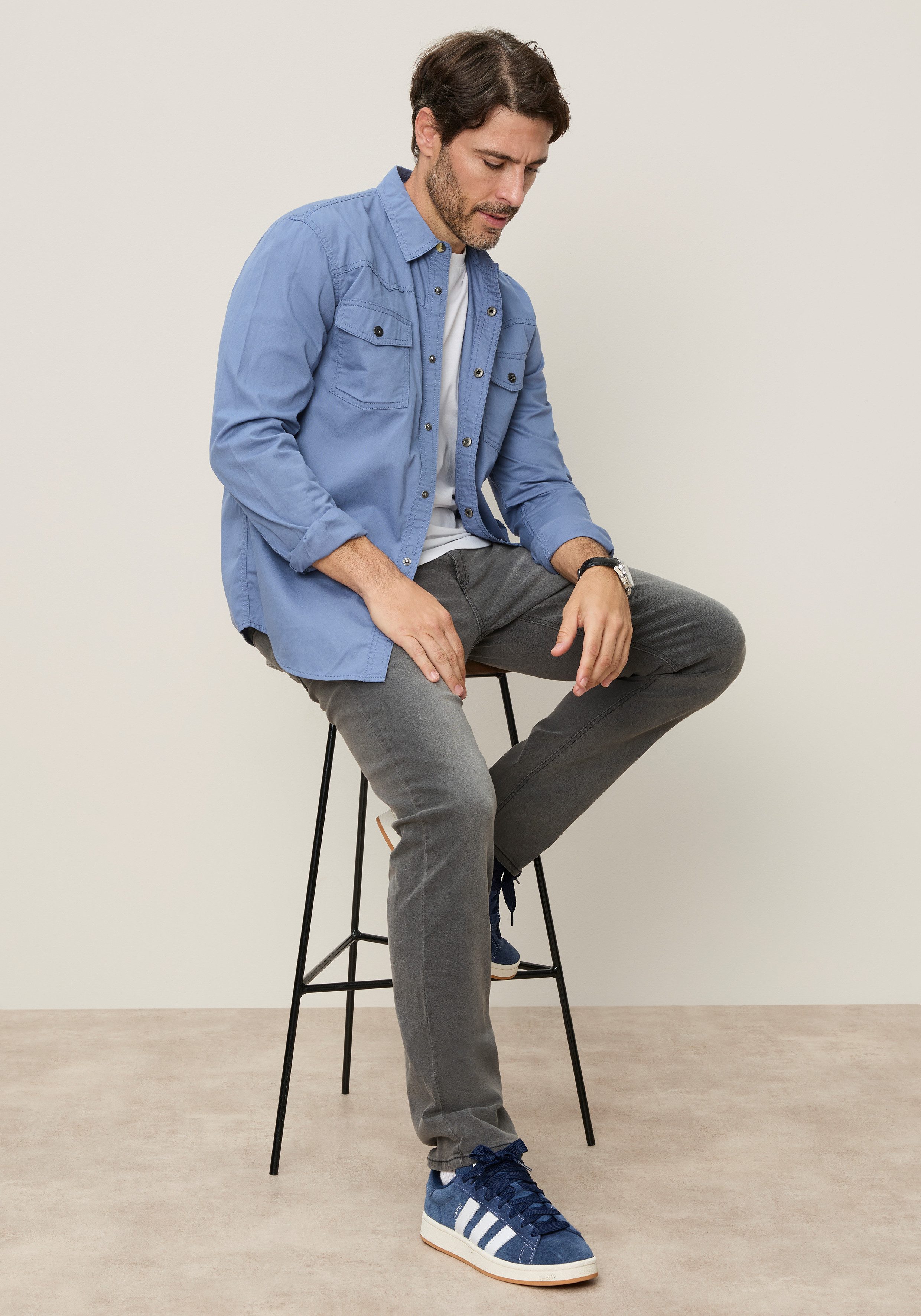 Zum Outfit 5