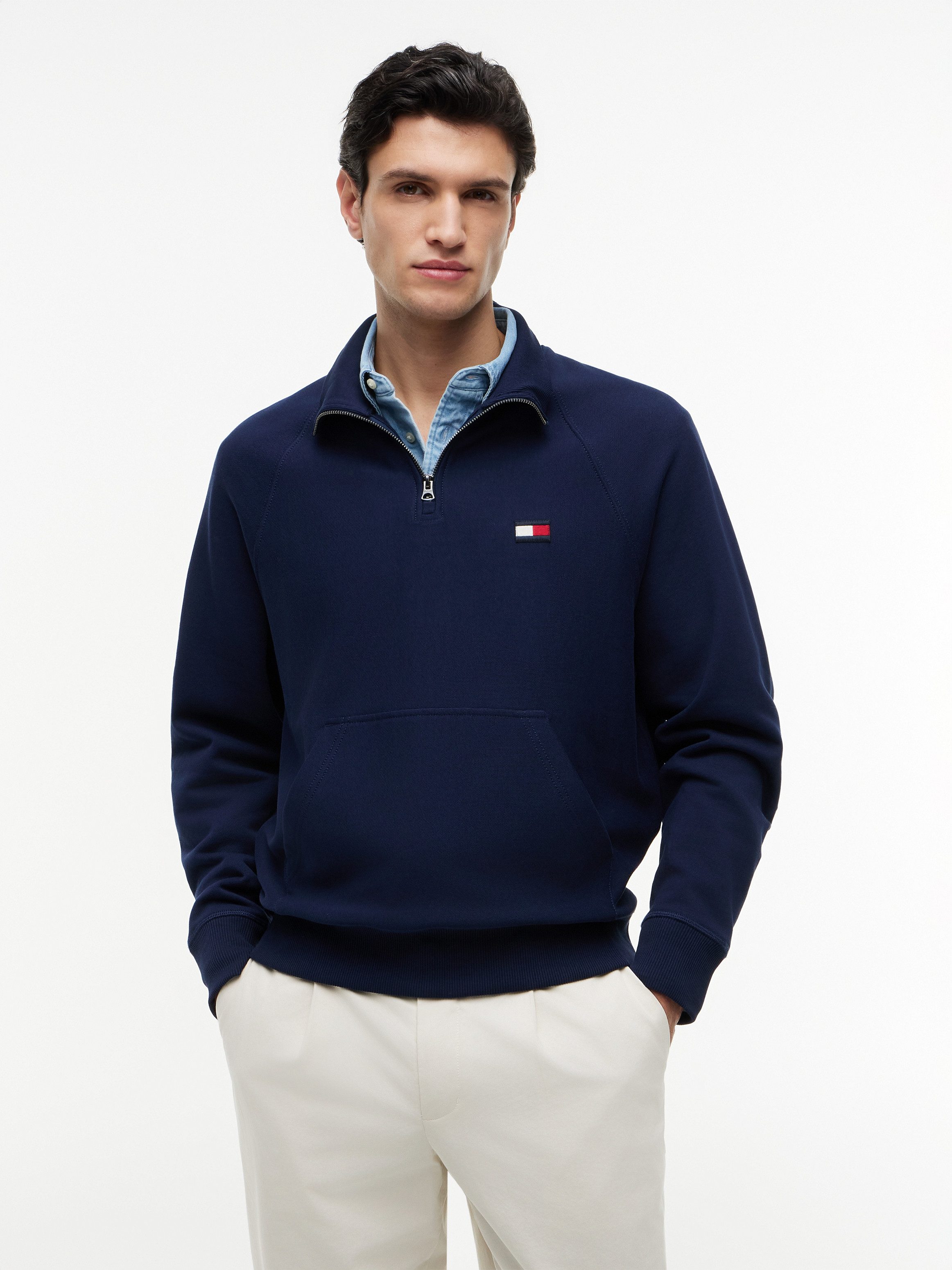 Tommy Hilfiger Sweatshirt TOMMY FLAG ELEVATED 1/4 ZIP Stehkragen mit Reißverschluss
