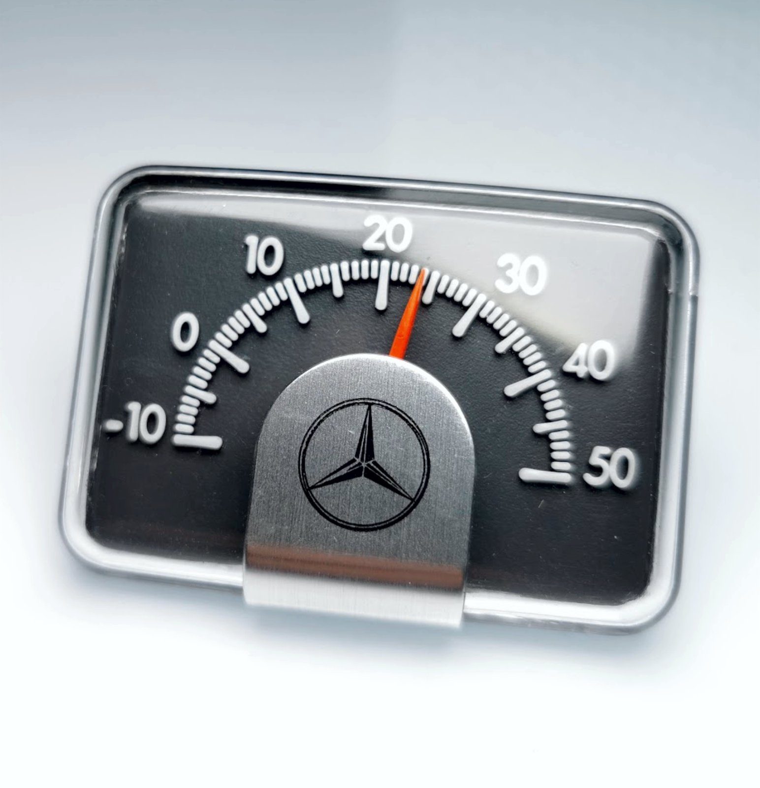 Mercedes Benz Raumthermometer Original Bimetall Reliefskala Auto Thermometer 679970.51 aus 1982