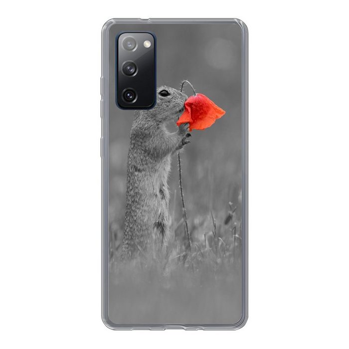 MuchoWow Handyhülle Eichhörnchen schnüffelt an roter Blume schwarz-weiß von Fotograf Dick Phone Case Handyhülle Samsung Galaxy S20 FE Silikon Schutzhülle