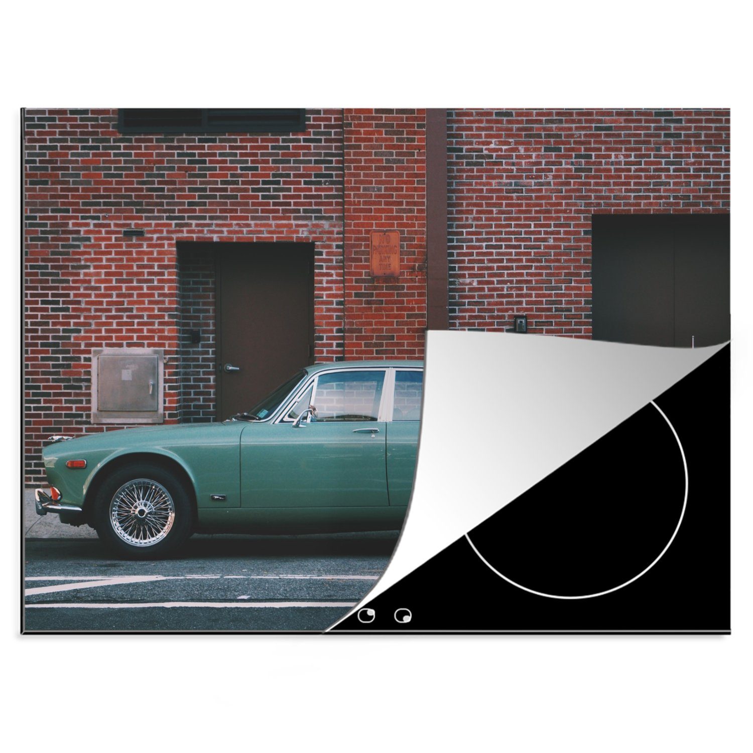 MuchoWow Herdblende-/Abdeckplatte Auto - Oldtimer - Backstein, Vinyl, (1 tlg), 70x52 cm, Mobile Arbeitsfläche nutzbar, Ceranfeldabdeckung