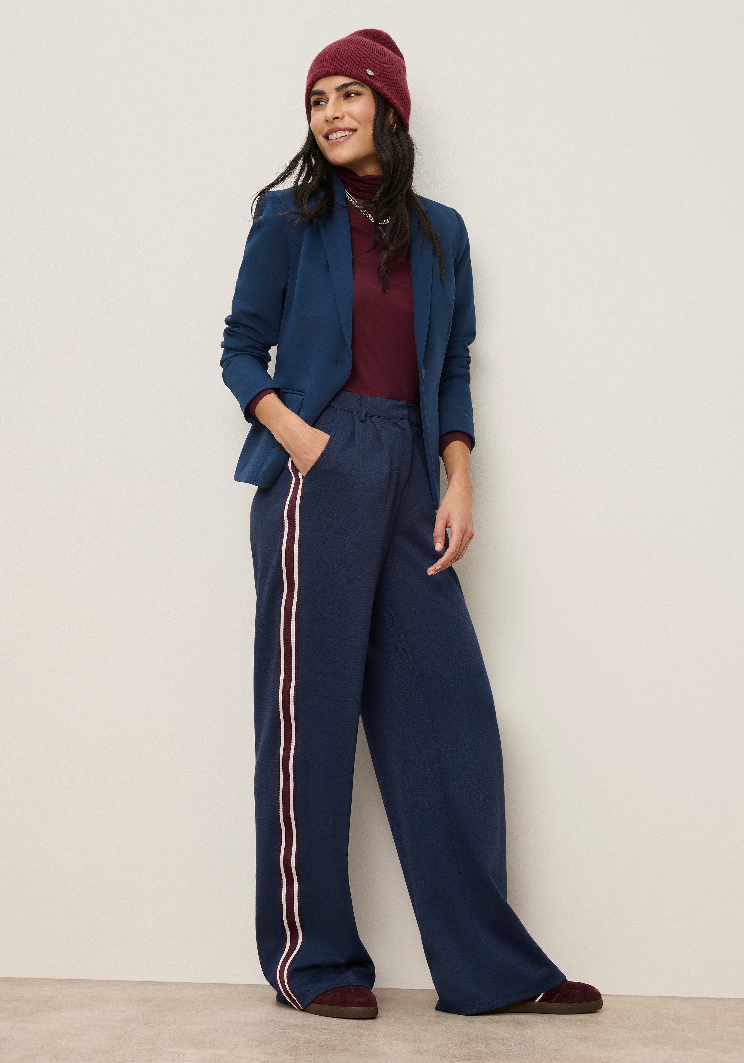 Tamaris Palazzohose mit Kontraststreifen, im modernem Look mit weitem Bein – Bild 4 von 5