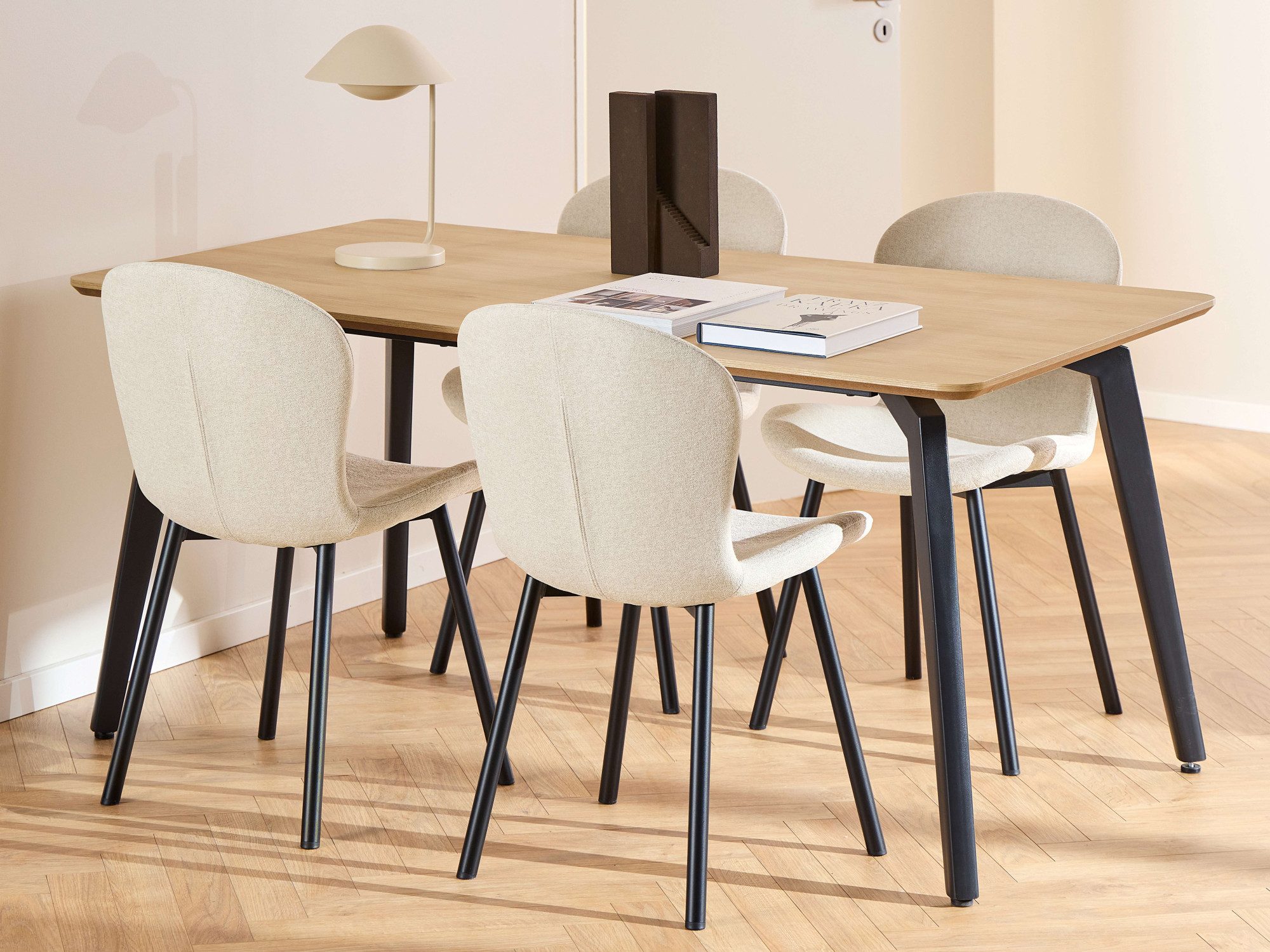 ACTONA GROUP Esszimmer-Set Essgruppe, Speisetisch mit Wohnzimmerstühlen, (Set, 5-St., 1x Tisch + 4x Stühle), 1x Tisch + 4x Stühle
