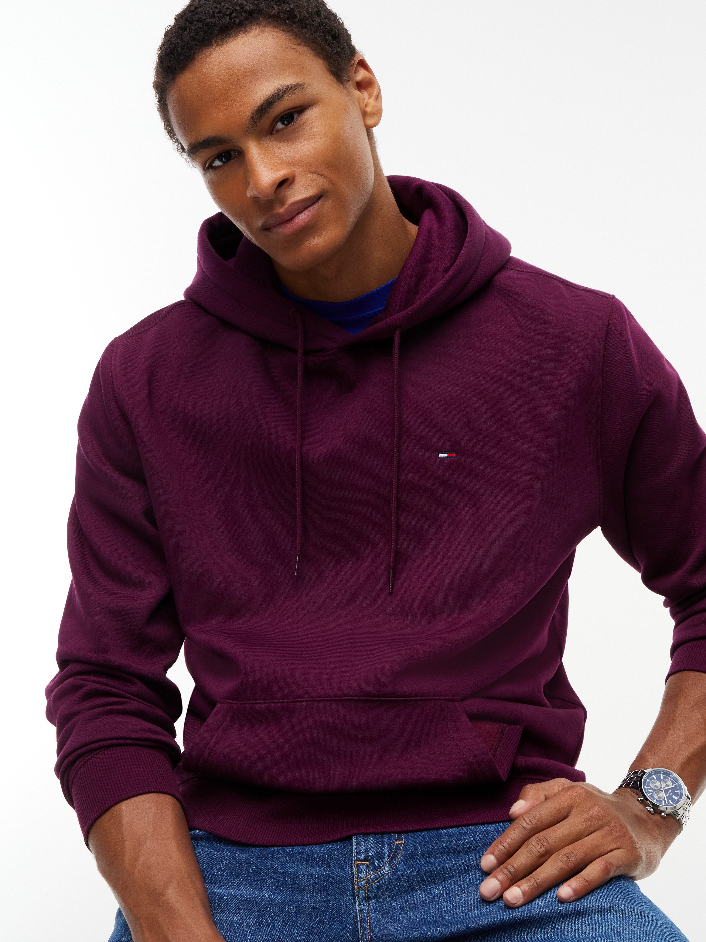 Tommy Jeans Hoodie TJM REGULAR FLAG mit bestickten Markenlogo auf Brusthöhe