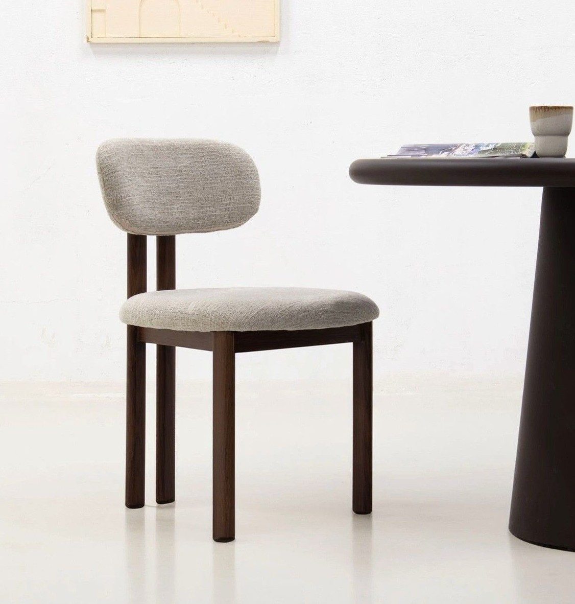 Maison ESTO Esszimmerstuhl 2´er Set Stuhl NELORA beige gepolstert - Metallgestell im Walnussdekor, 2er Set