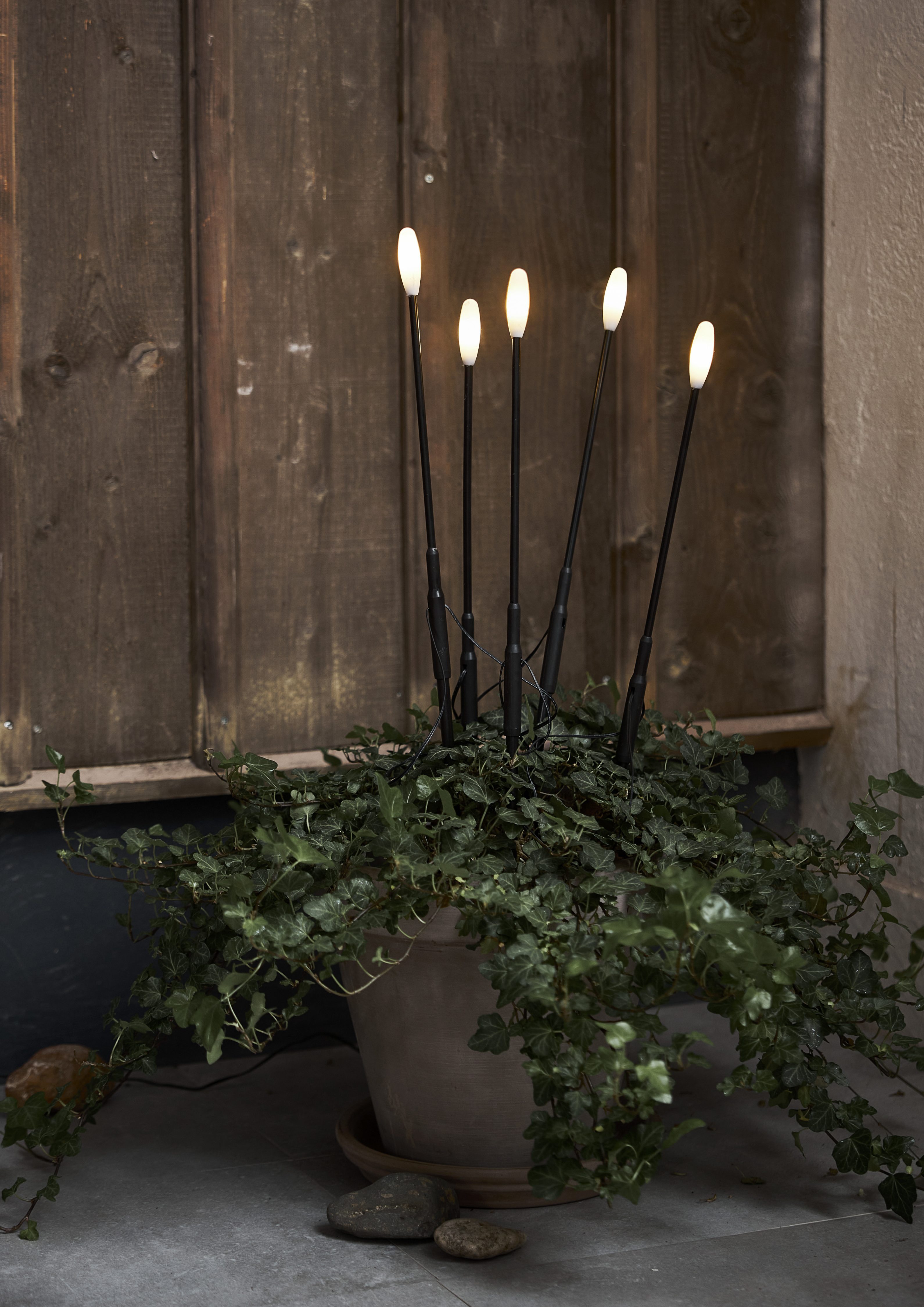 STAR TRADING LED Gartenleuchte Außendekoration Milky, LED fest integriert, Warmweiß, 5 Lichtstäbe in Reihe, 50cm Abstand zwischen den Stäben, LEDs warmweiß
