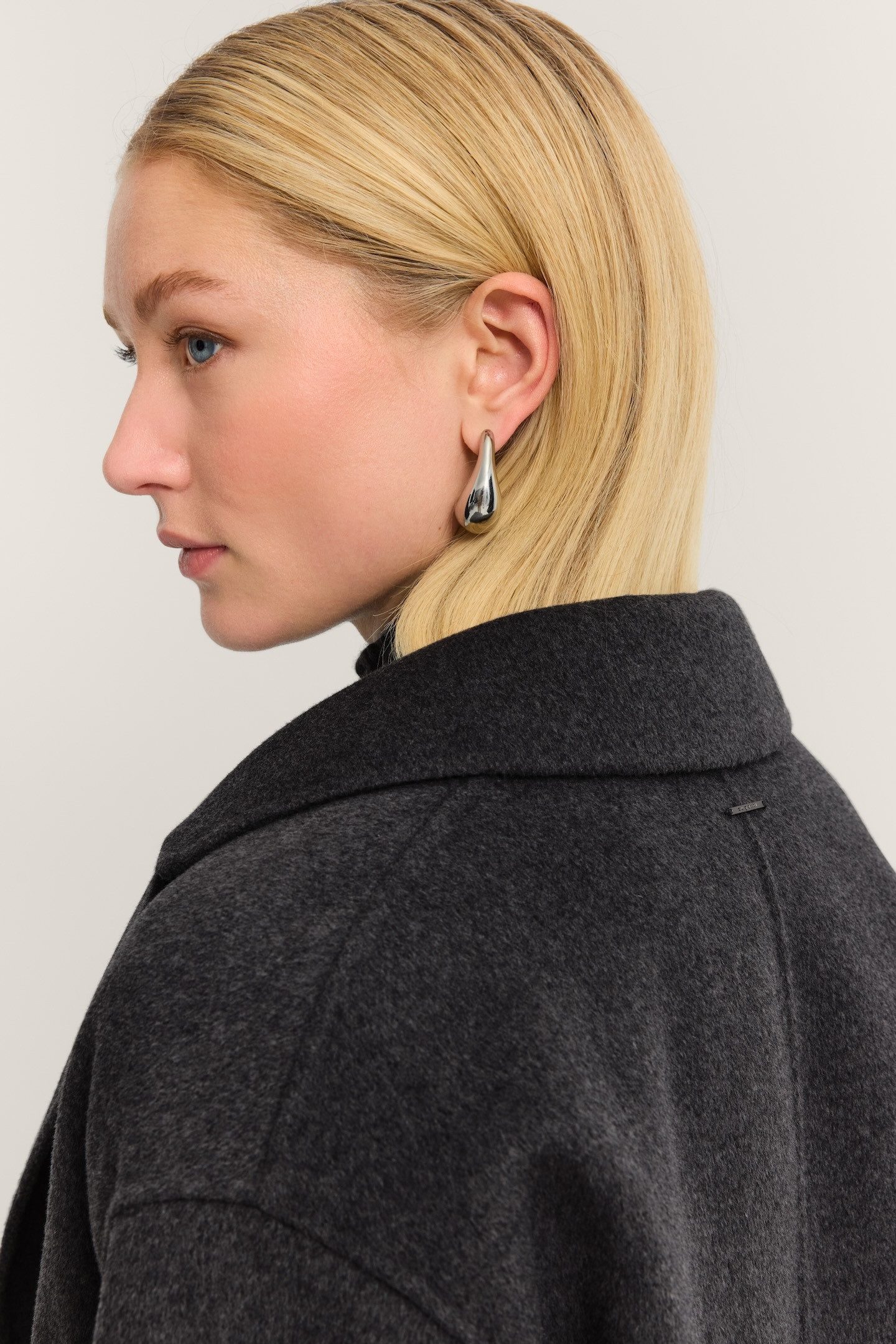 bugatti Kurzmantel Loose Fit mit Knopfleiste und aus weichem Woll-Mix