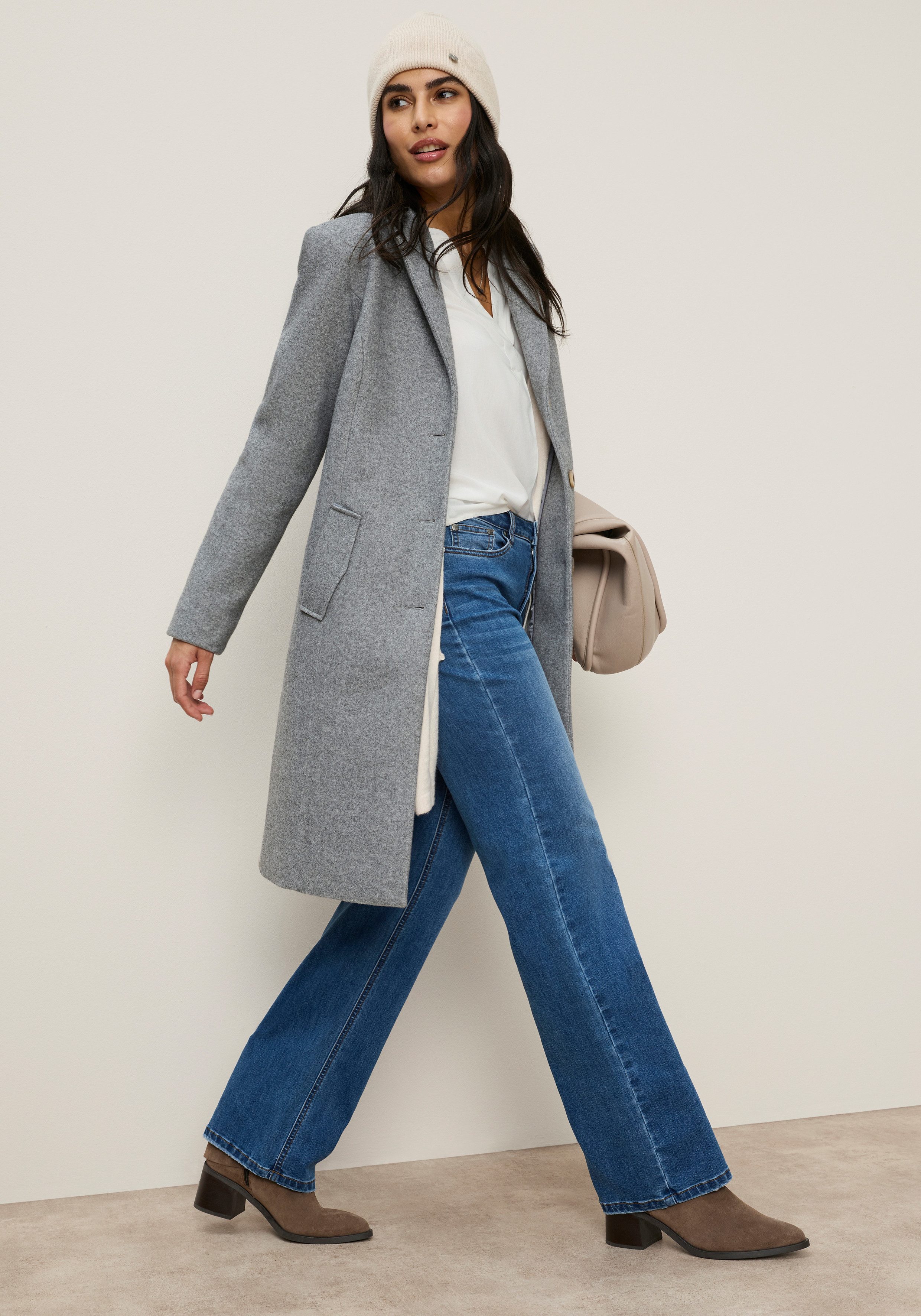 Zum Outfit 10