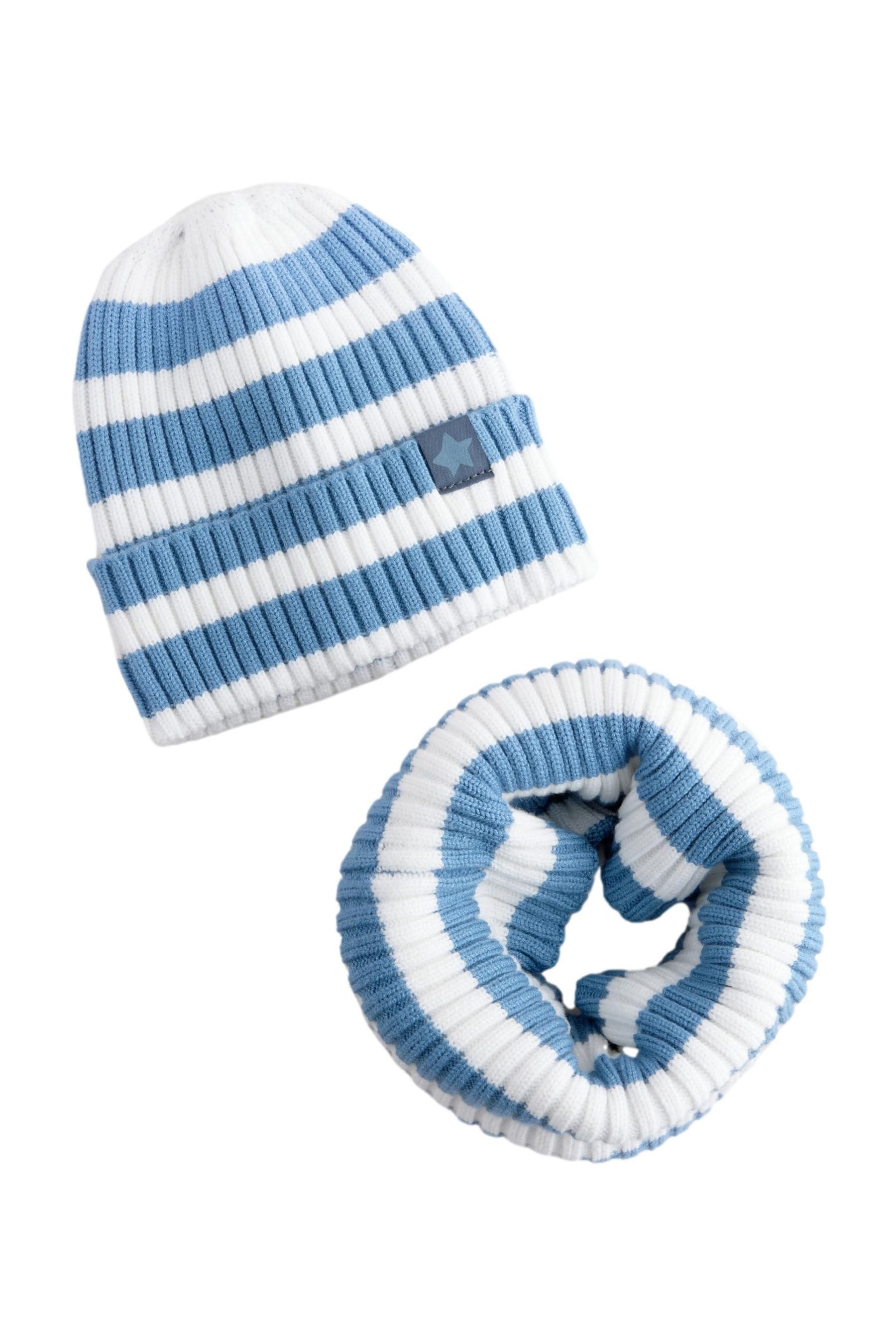 Beanie Set aus Rundschal und Strickmütze