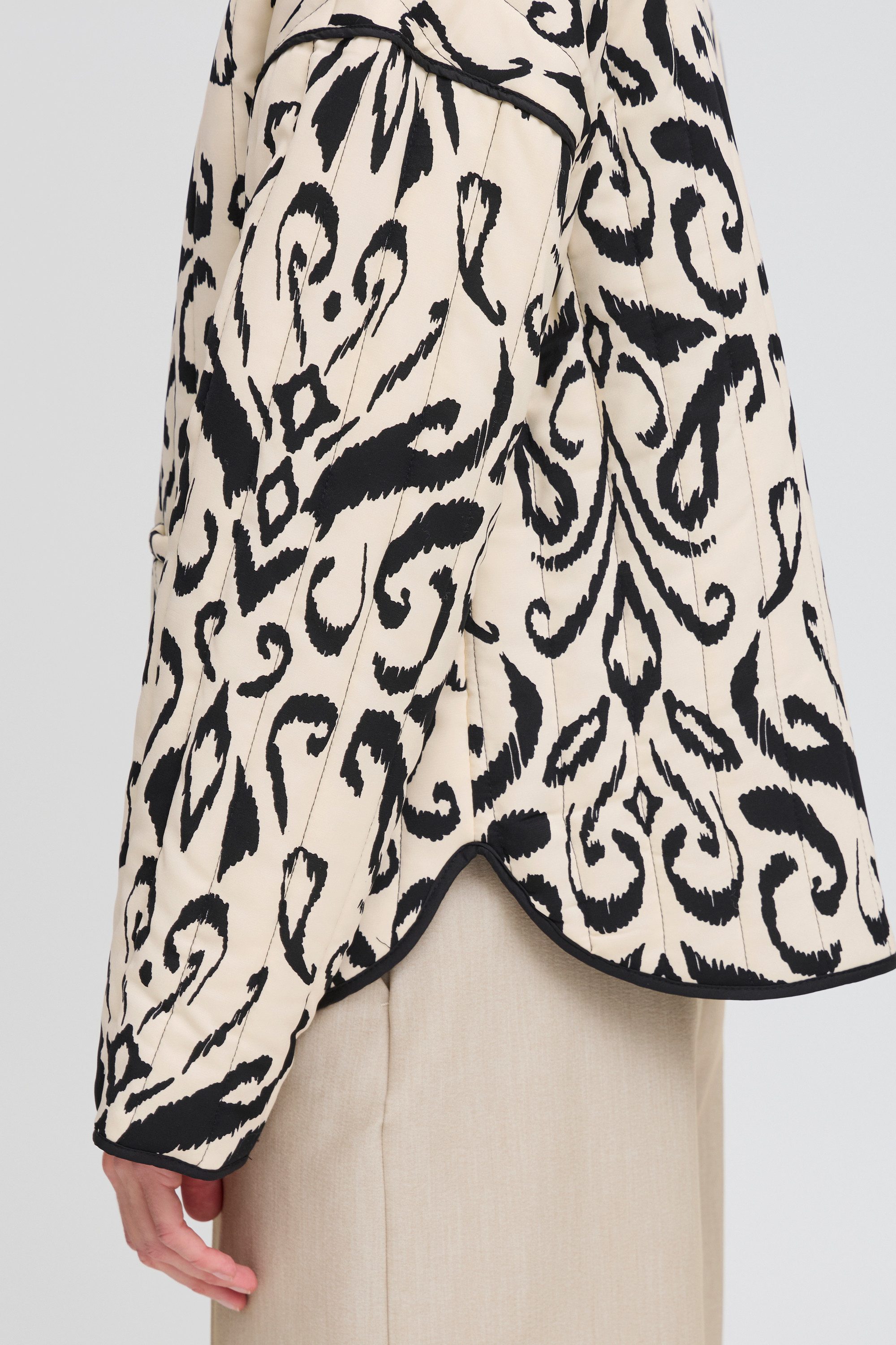 b.young Blusenjacke Jacke BYDELIGHT