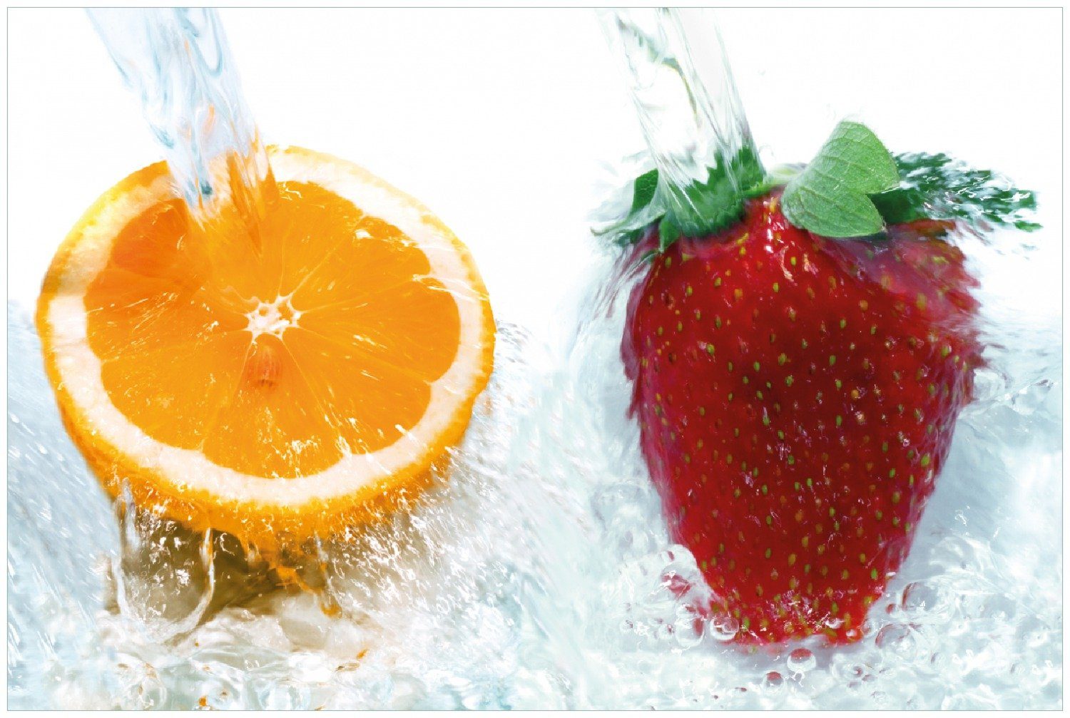 Wallario Wandfolie, Frische Früchte übergossen mit Wasser I, in verschiedenen Ausführungen