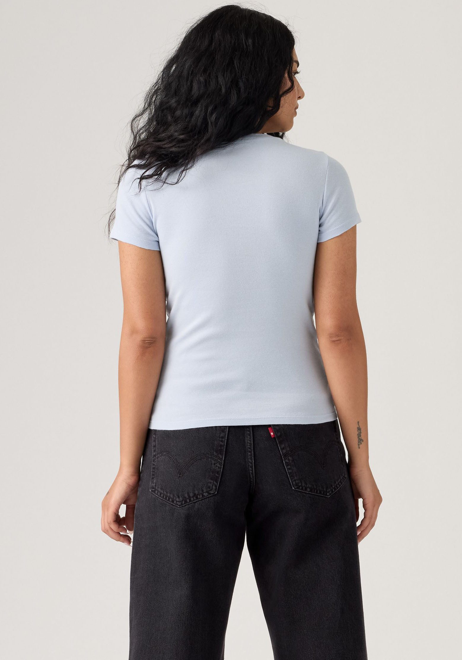 Levi's® T-Shirt Mini-Logo (Packung, 2-tlg) mit kleiner Markenlogo-Stickerei auf der Brust