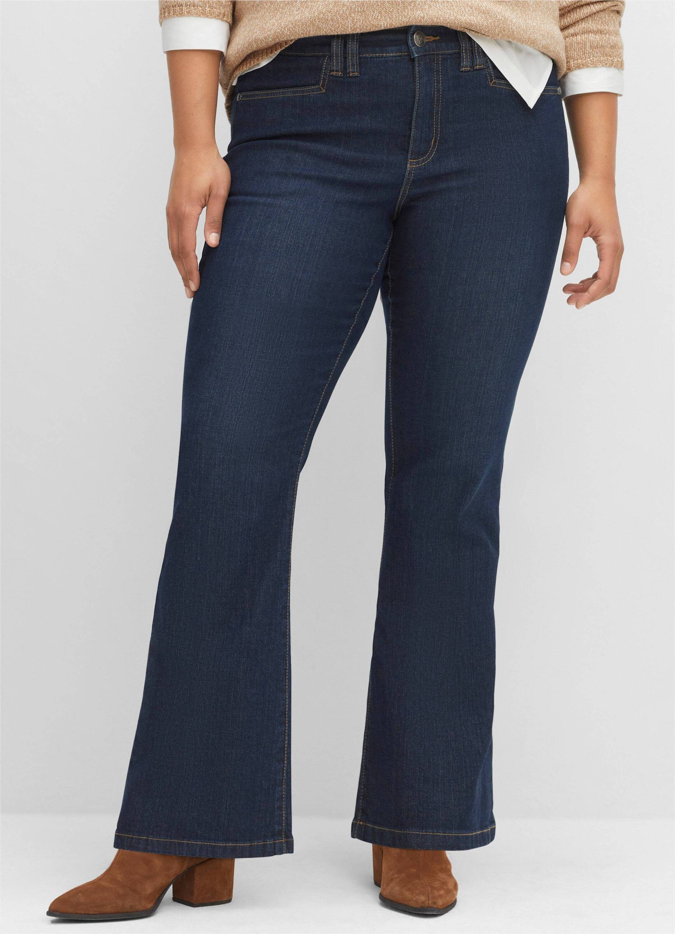 Sheego Bequeme Jeans Bootcut-Jeans mit Kontrastnähten