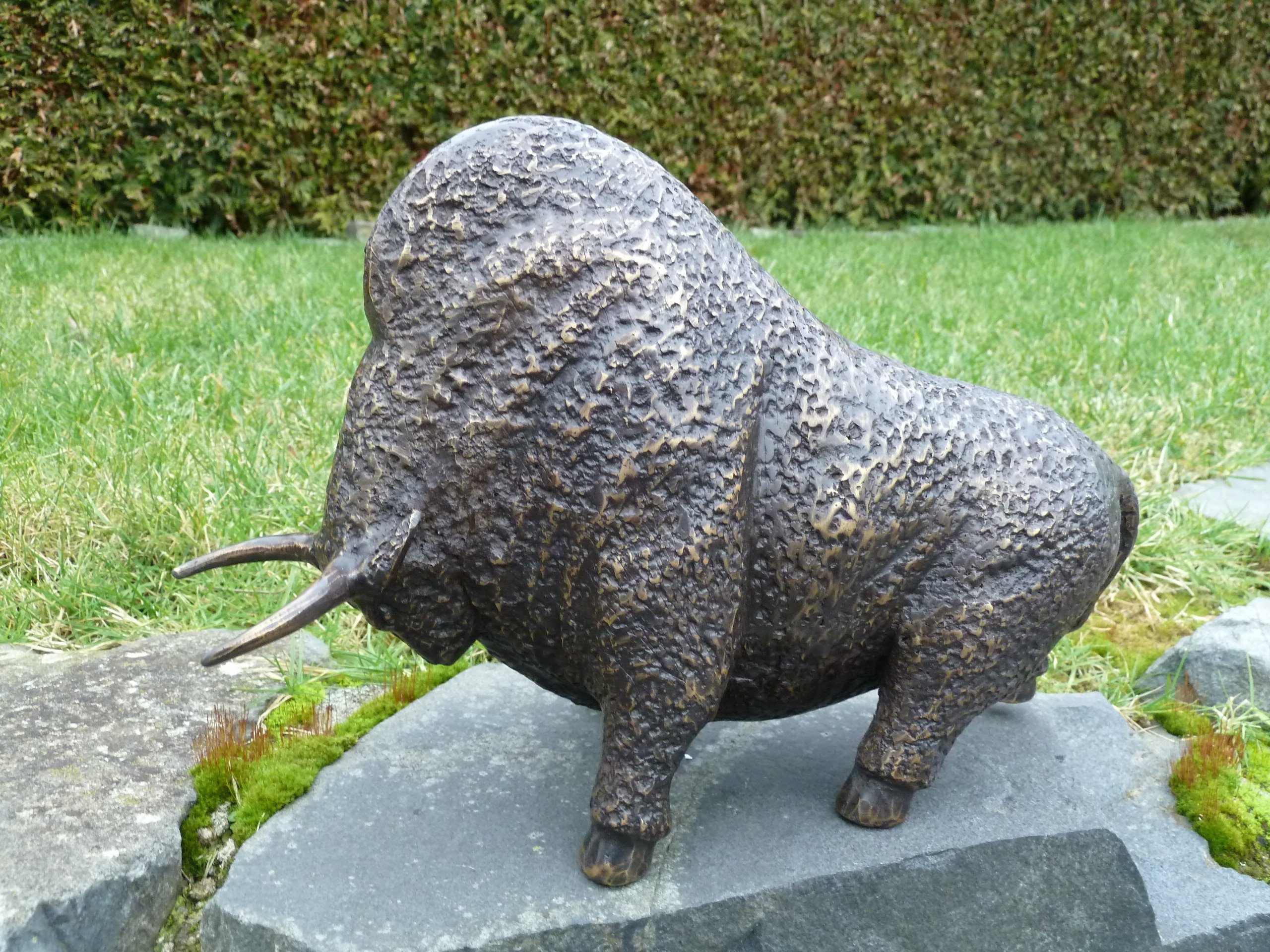 IDYL Dekofigur IDYL Bronze-Skulptur Bison