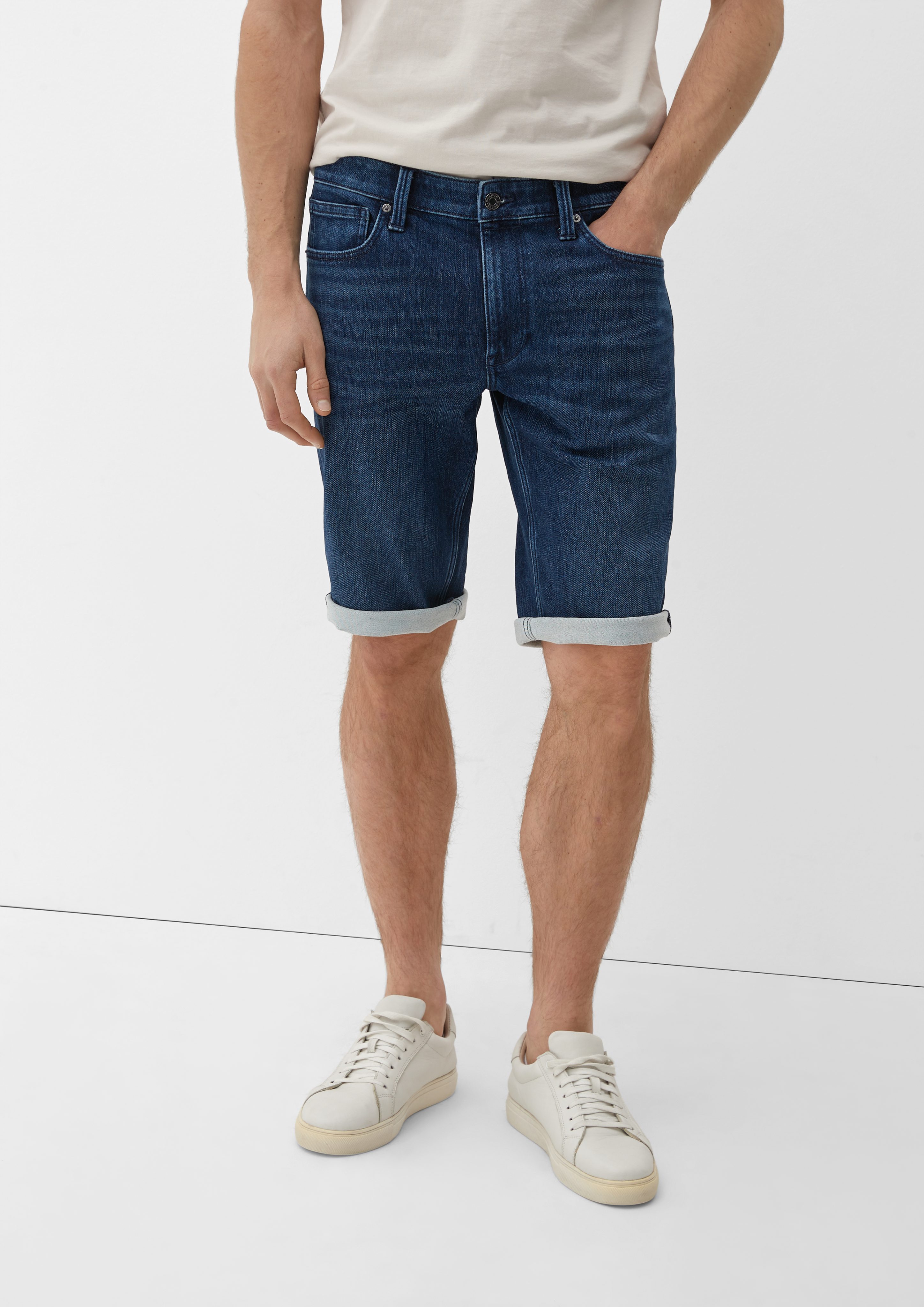 Straight / Jeansshorts Waschung Mid Regular / Leg Jeans-Shorts s.Oliver / Rise Fit