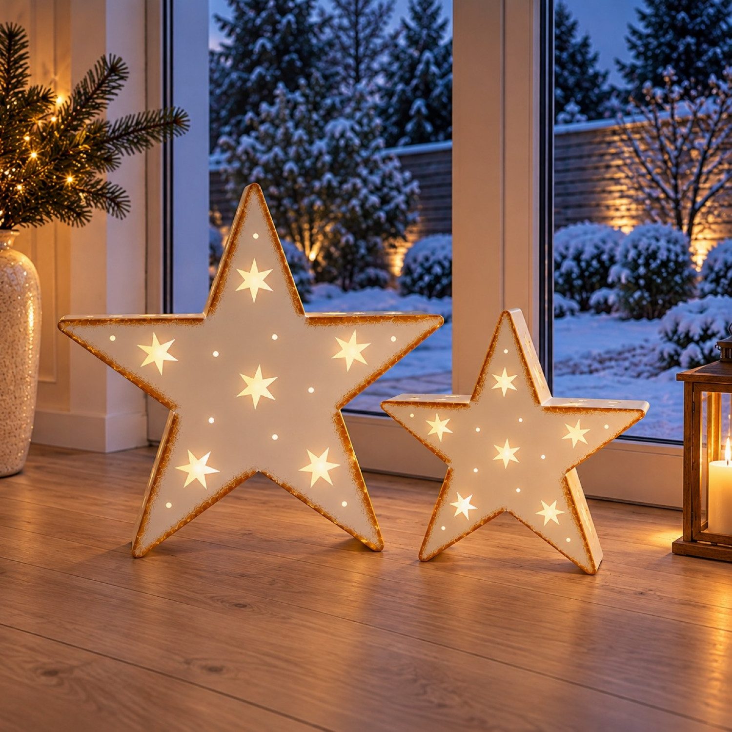 Online-Fuchs Dekofigur 2 große Sterne aus Metall für Teelichter & LED-Kerzen - Weihnachtsdeko (mit goldfarbenen Akzenten, als Tischdeko, auf der Fensterbank oder dem Boden), stimmungsvoller Lichteffekt durch ausgestanzte Sterne und Punkte