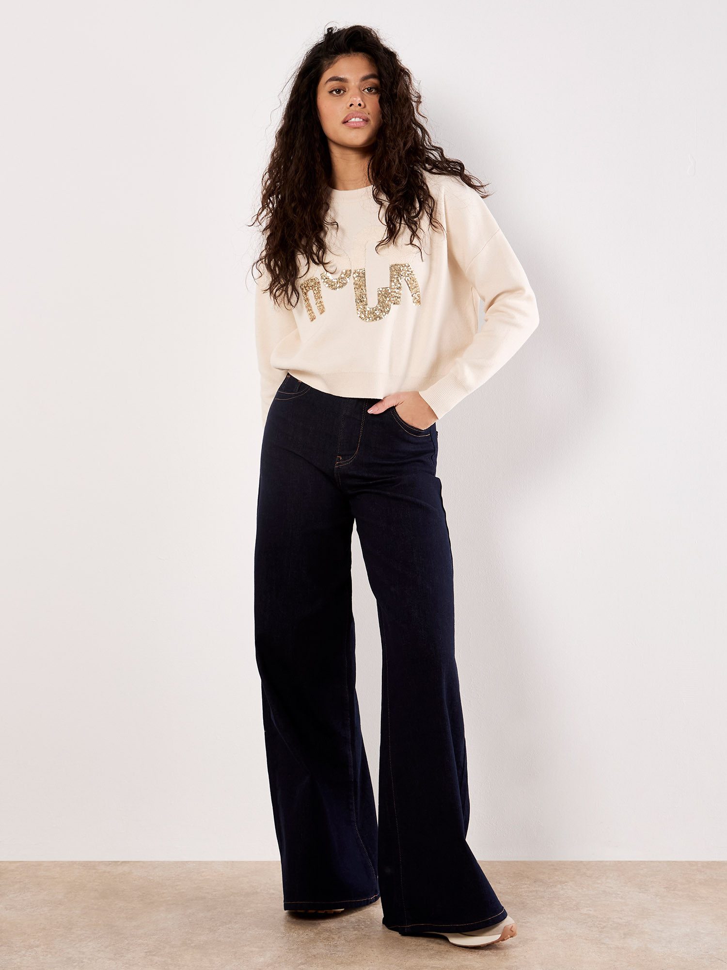 Apricot Rundhalspullover Kurz-Sweaterr mit Strukturaufschrift günstig online kaufen