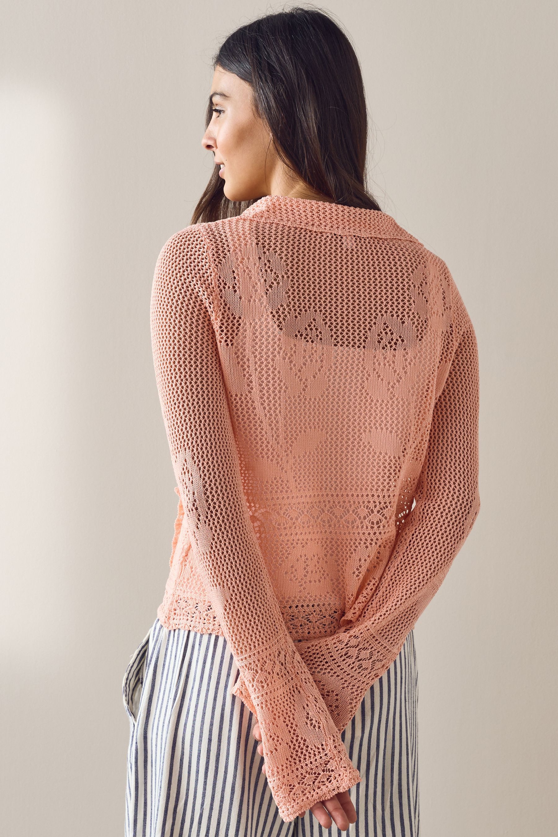 Next Strickjacke Strickjacke mit Bindedetail, Mesh und Leinenanteil (1-tlg)