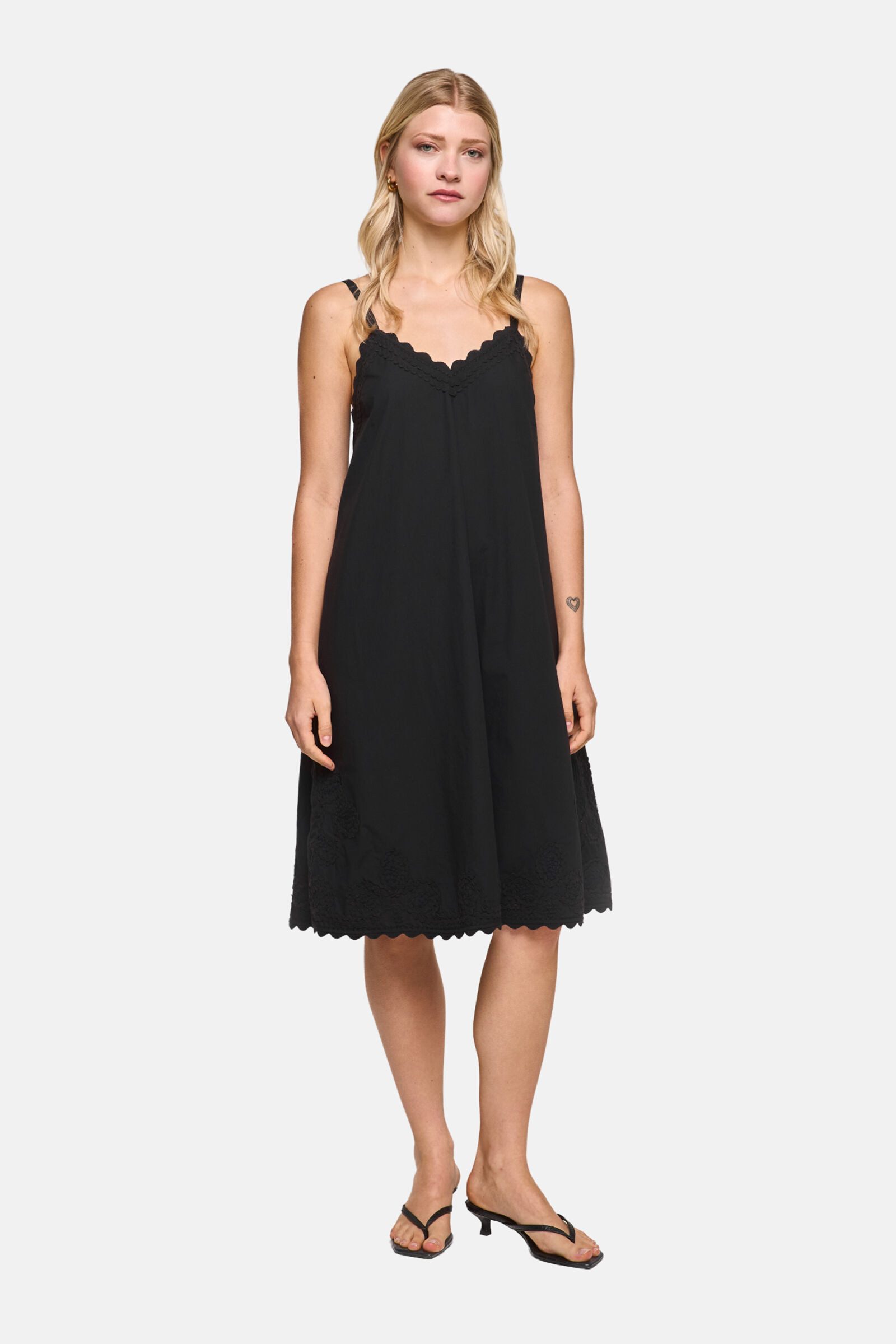 Princess goes Hollywood Trägerkleid mit Stickerei