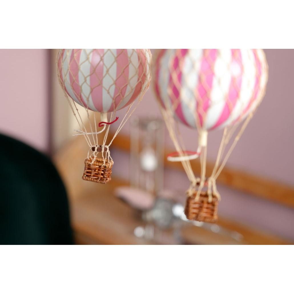 AUTHENTIC MODELS Spiel Mobile mit Ballons Flying The Skies Pink