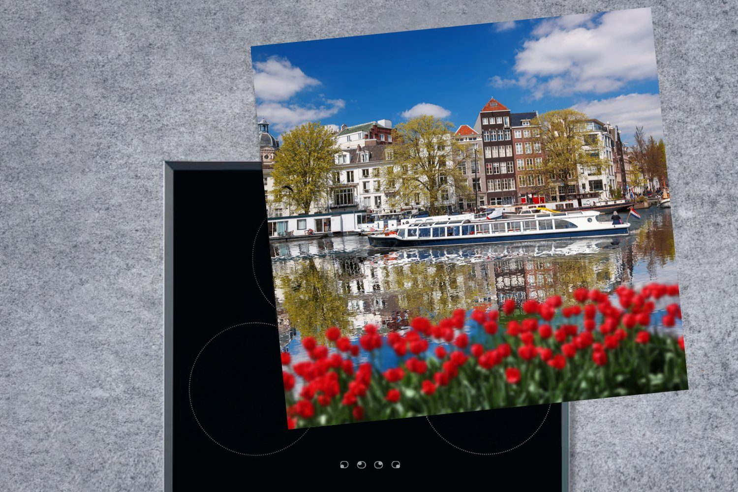Herdblende-/Abdeckplatte küche - für Amsterdam Vinyl, - MuchoWow tlg), Ceranfeldabdeckung, cm, Blumen, 78x78 Arbeitsplatte (1 Boot