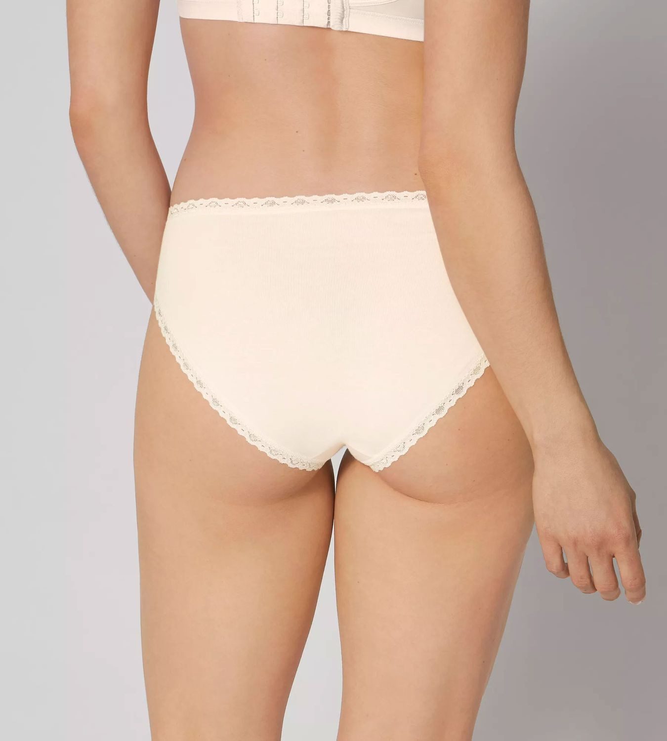 sloggi Slip Weekend 24/7 feine Spitzenborte